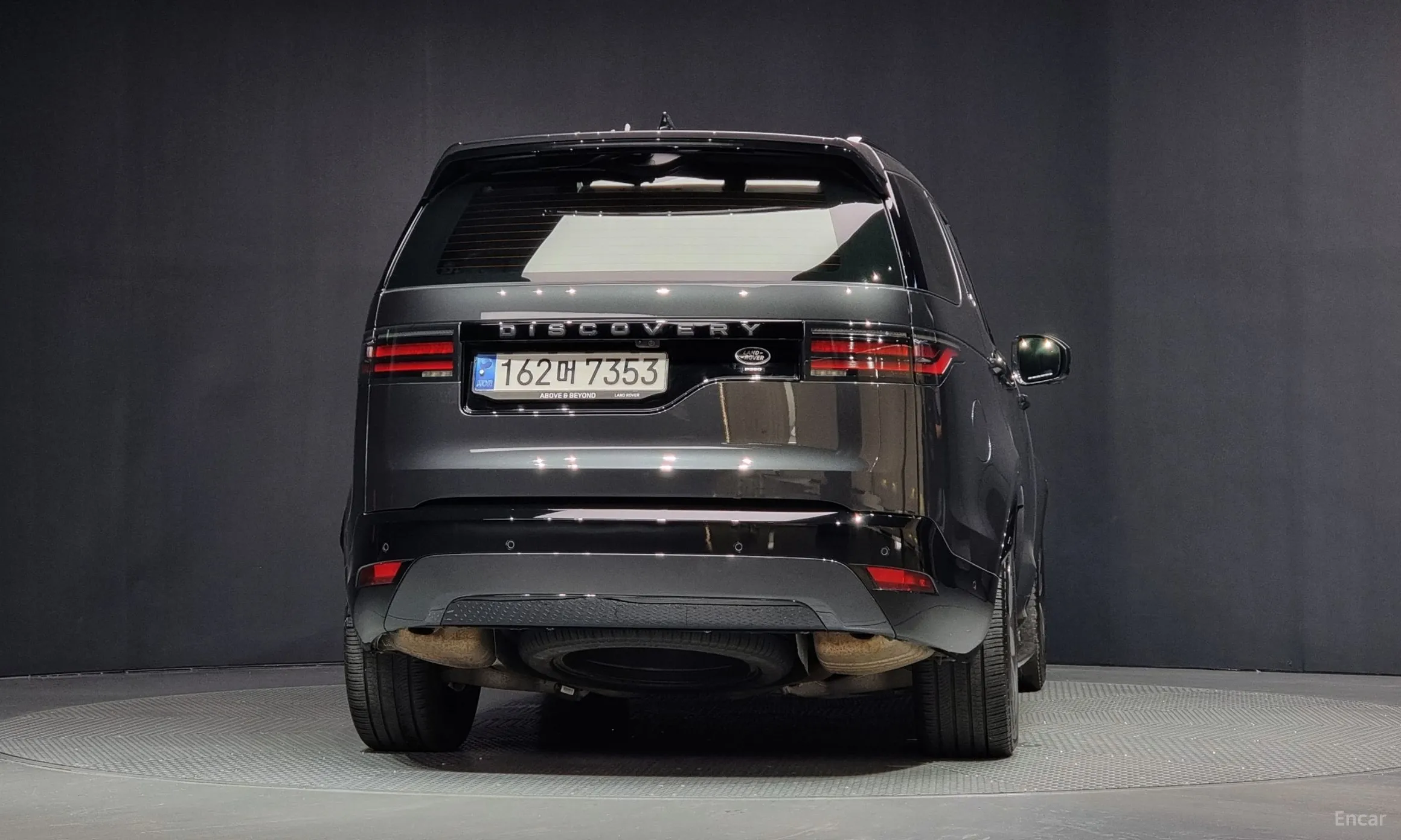 Land Rover Discovery 5 превью 3