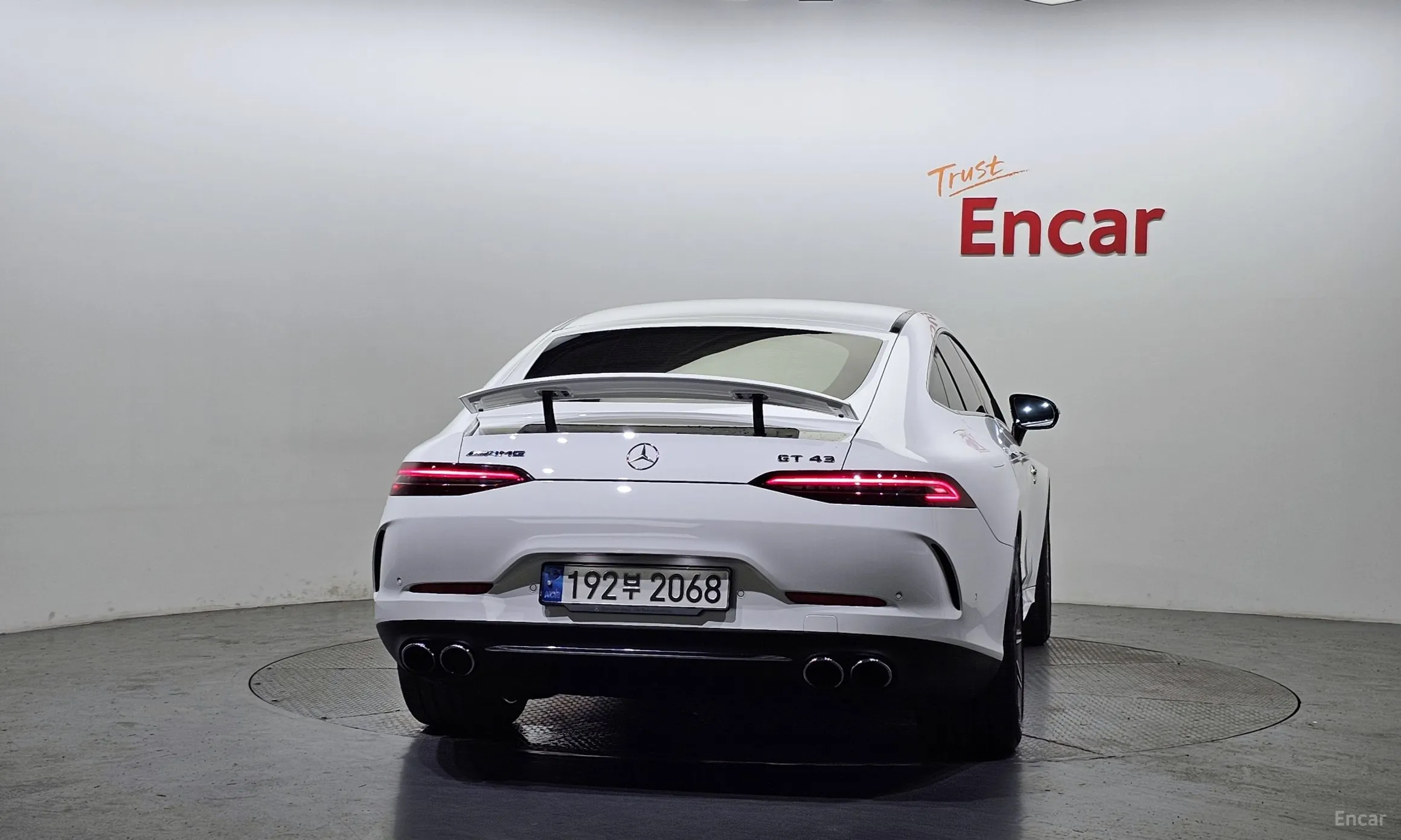 Mercedes Benz AMG GT превью 3