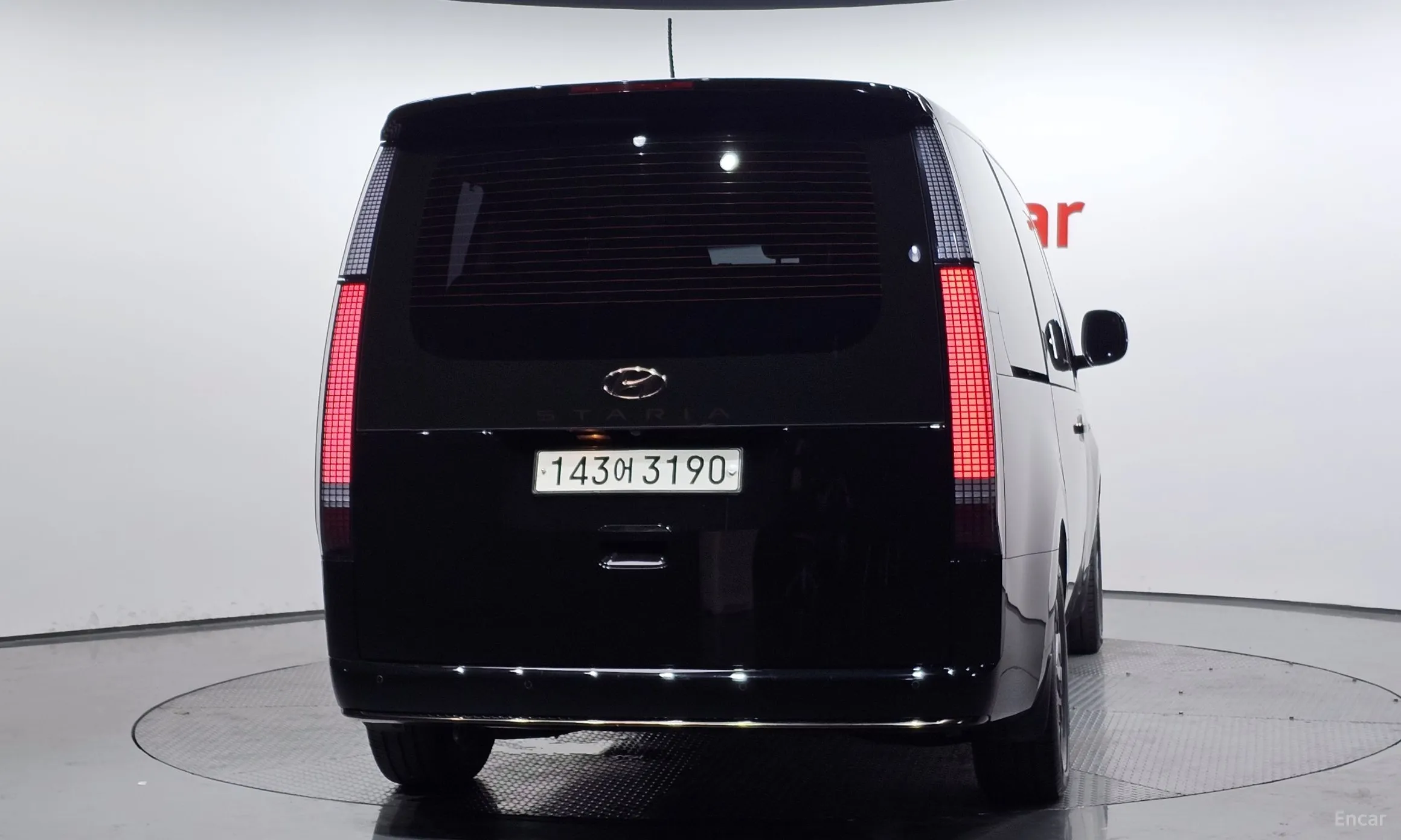 Hyundai Staria превью 3