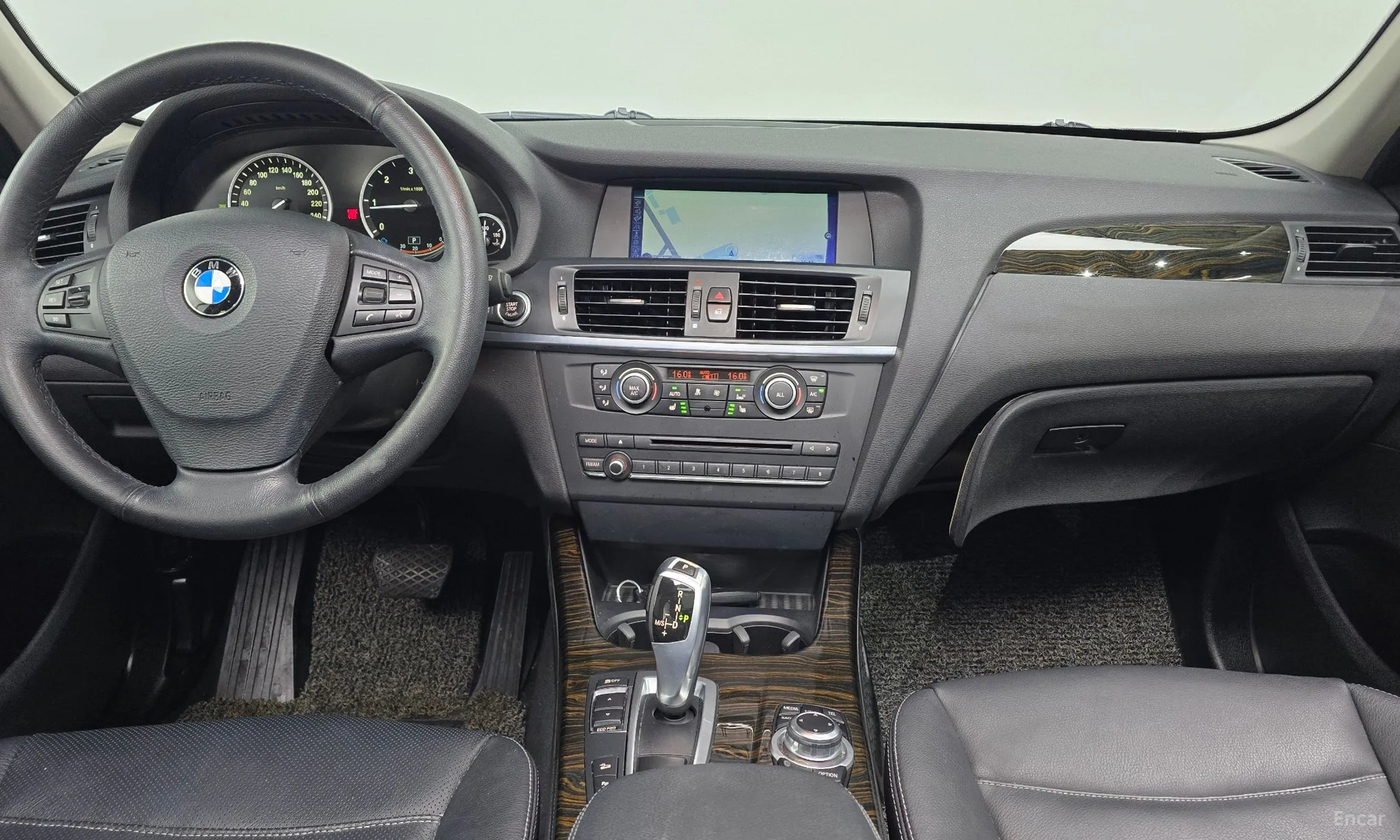 BMW X3 (F25) превью 4