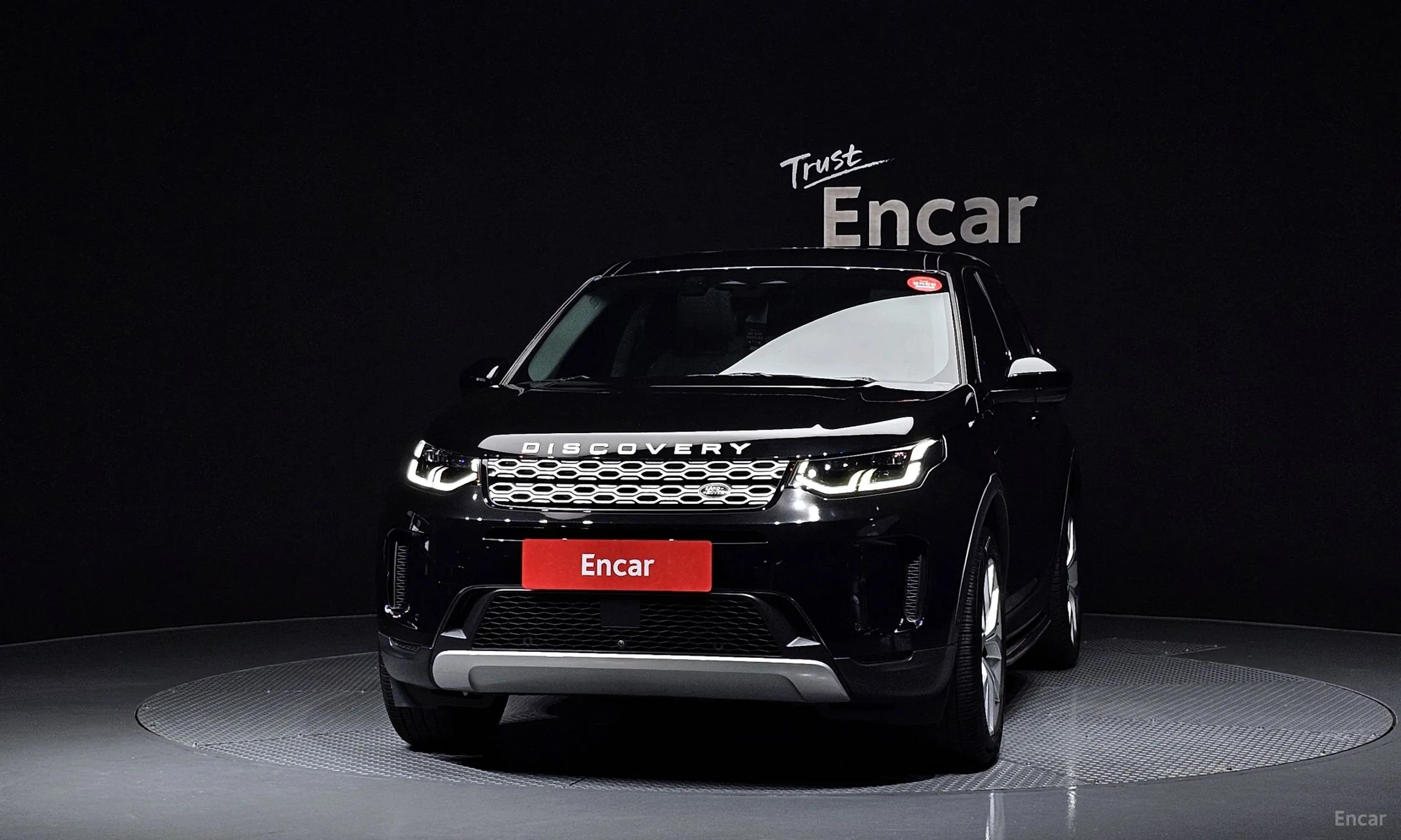 Land Rover Discovery Sports превью 2