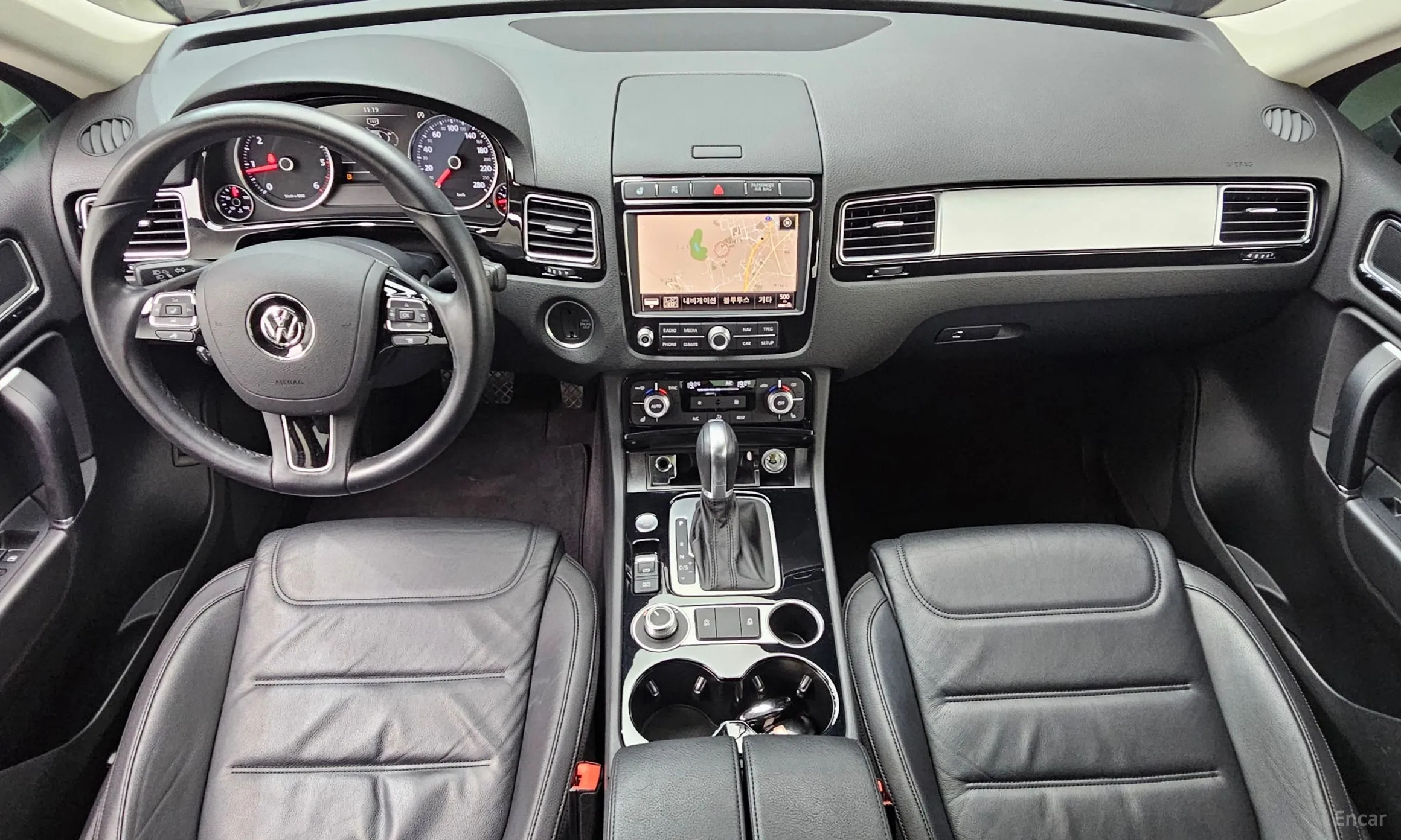 Volkswagen New Touareg превью 4
