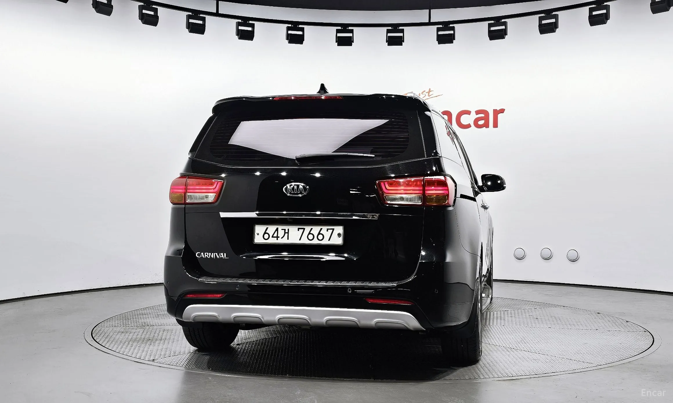Kia Carnival превью 3