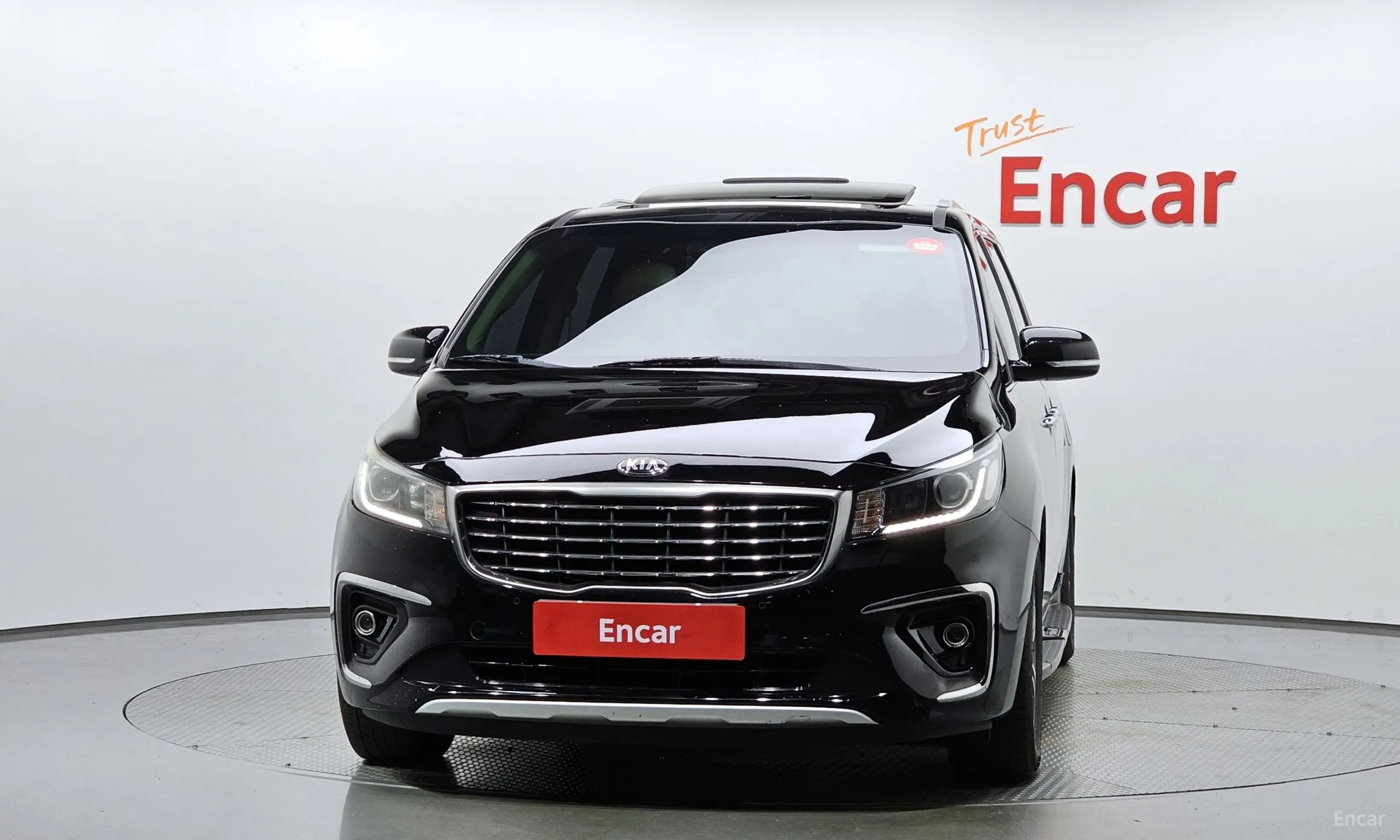 Kia Carnival превью 2