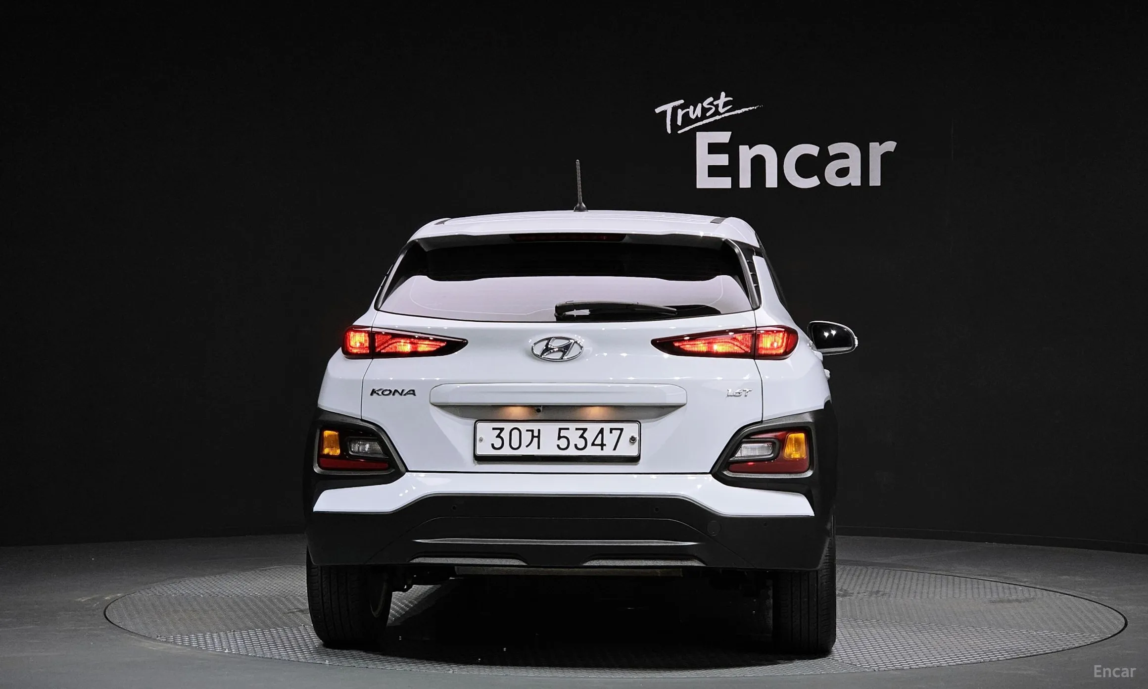 Hyundai Kona превью 3