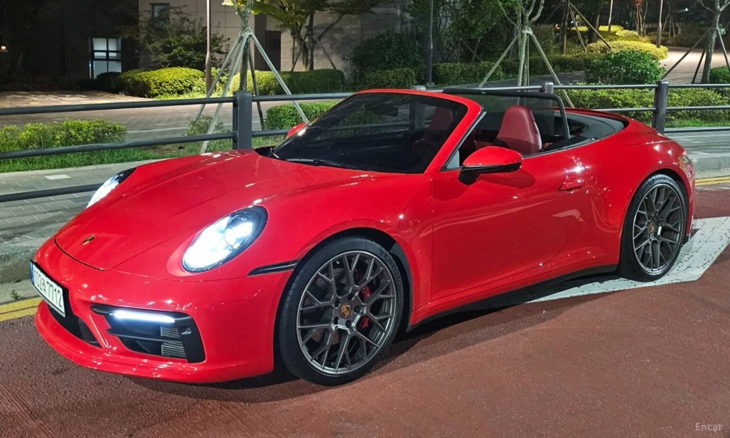 Porsche 911 (992) превью 3