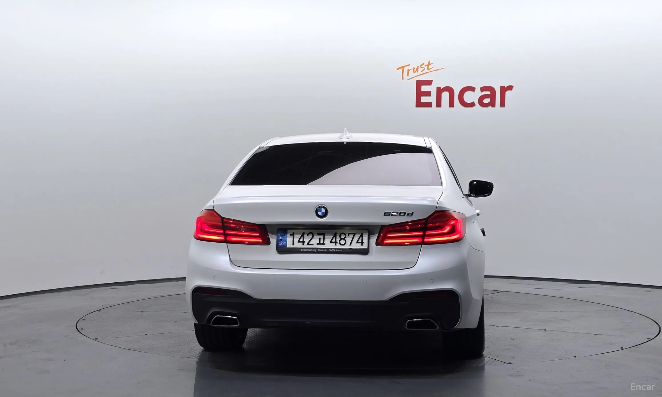 BMW 5 Series (G30) превью 3