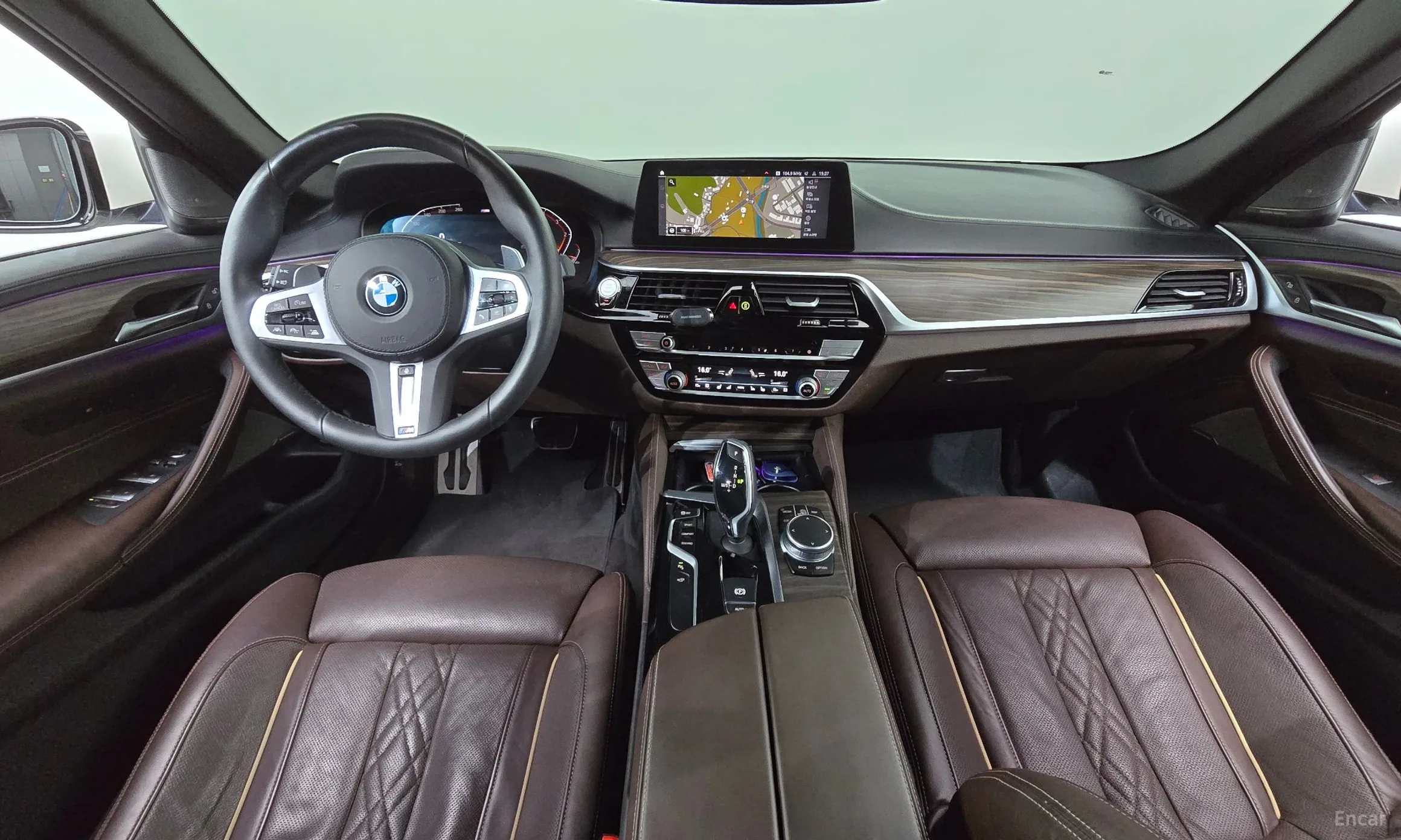 BMW 5 Series (G30) превью 4