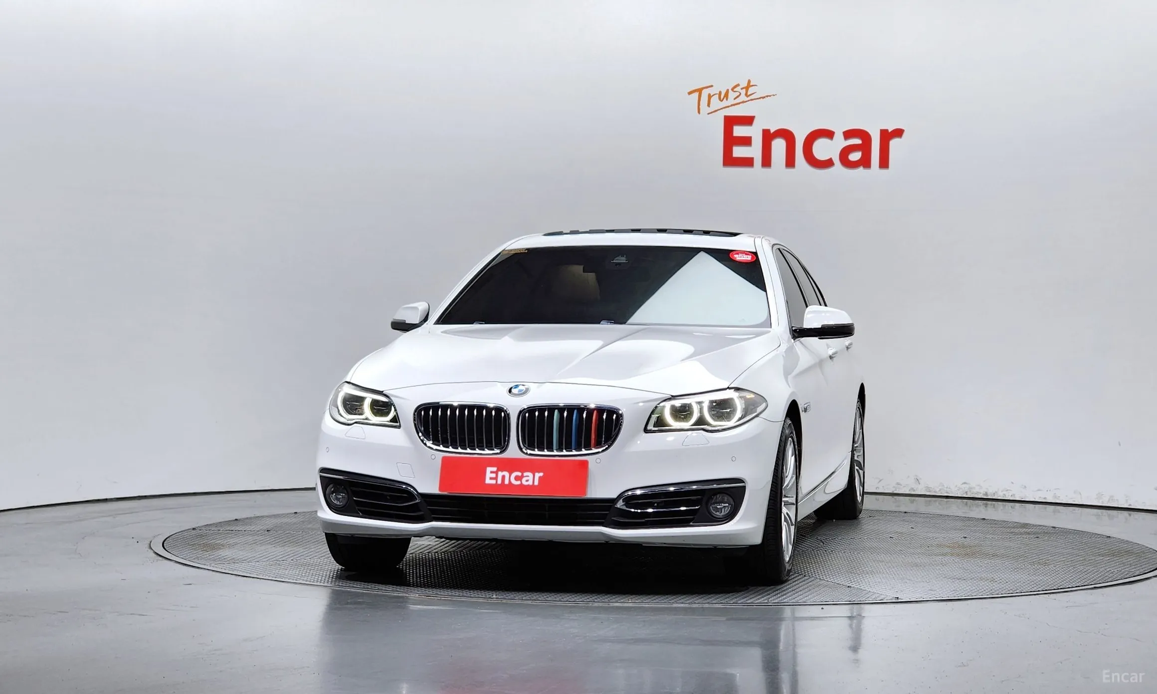 BMW 5 Series (F10) превью 2