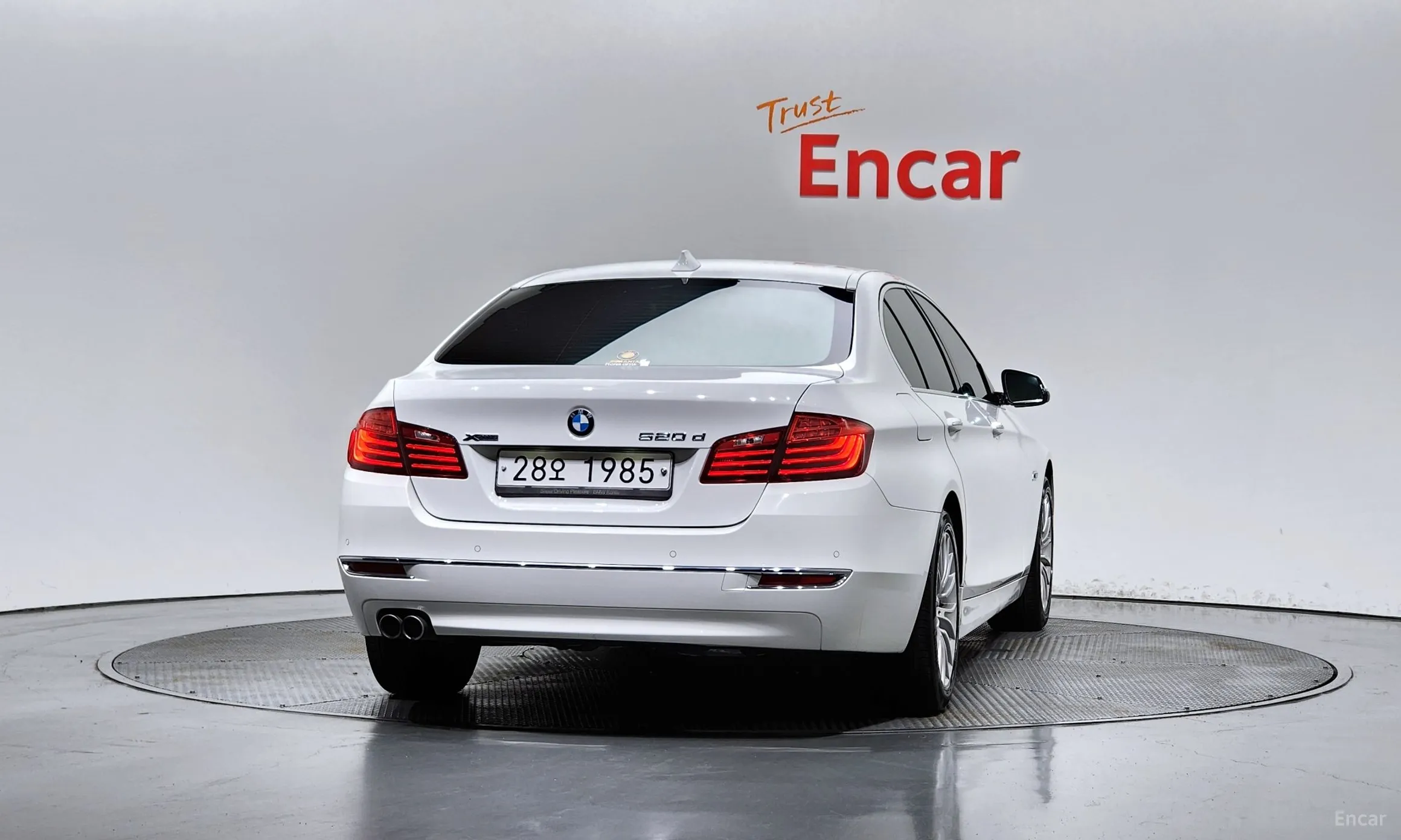 BMW 5 Series (F10) превью 3