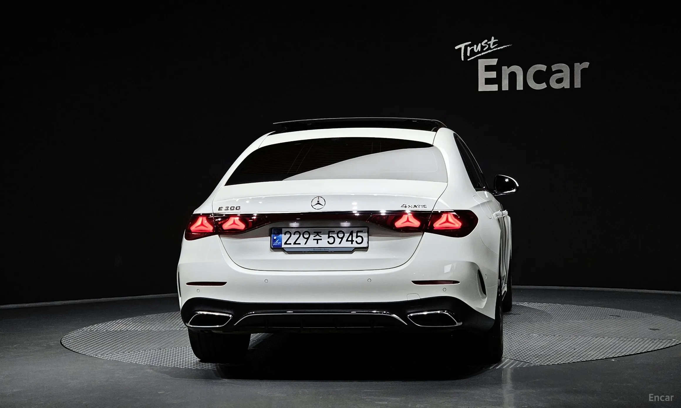 Mercedes Benz E-Class W214 превью 3