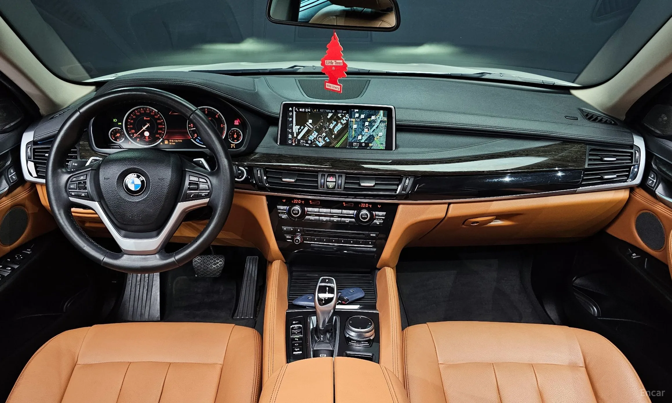 BMW X6 (F16) превью 4
