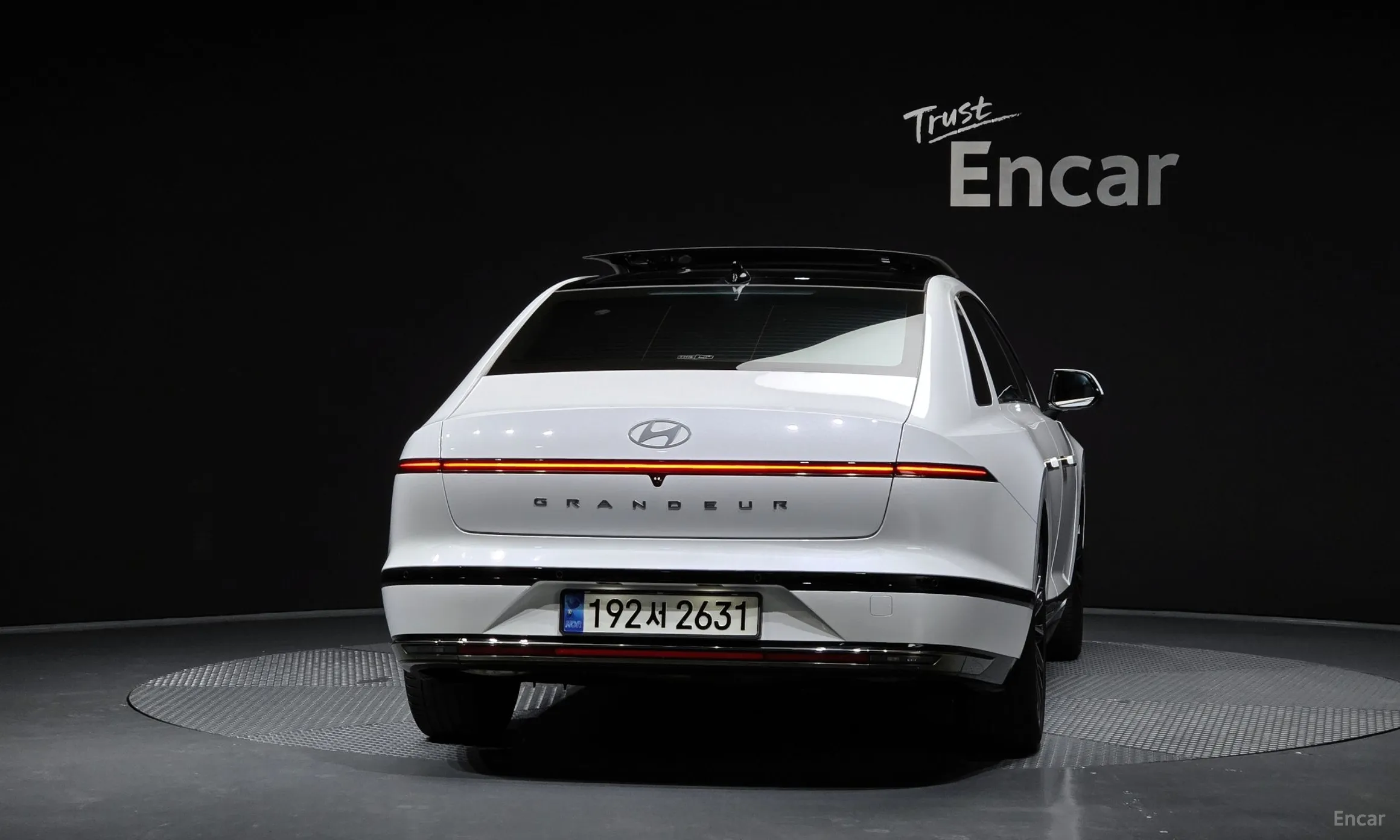 Hyundai Grandeur Hybrid (GN7) превью 3