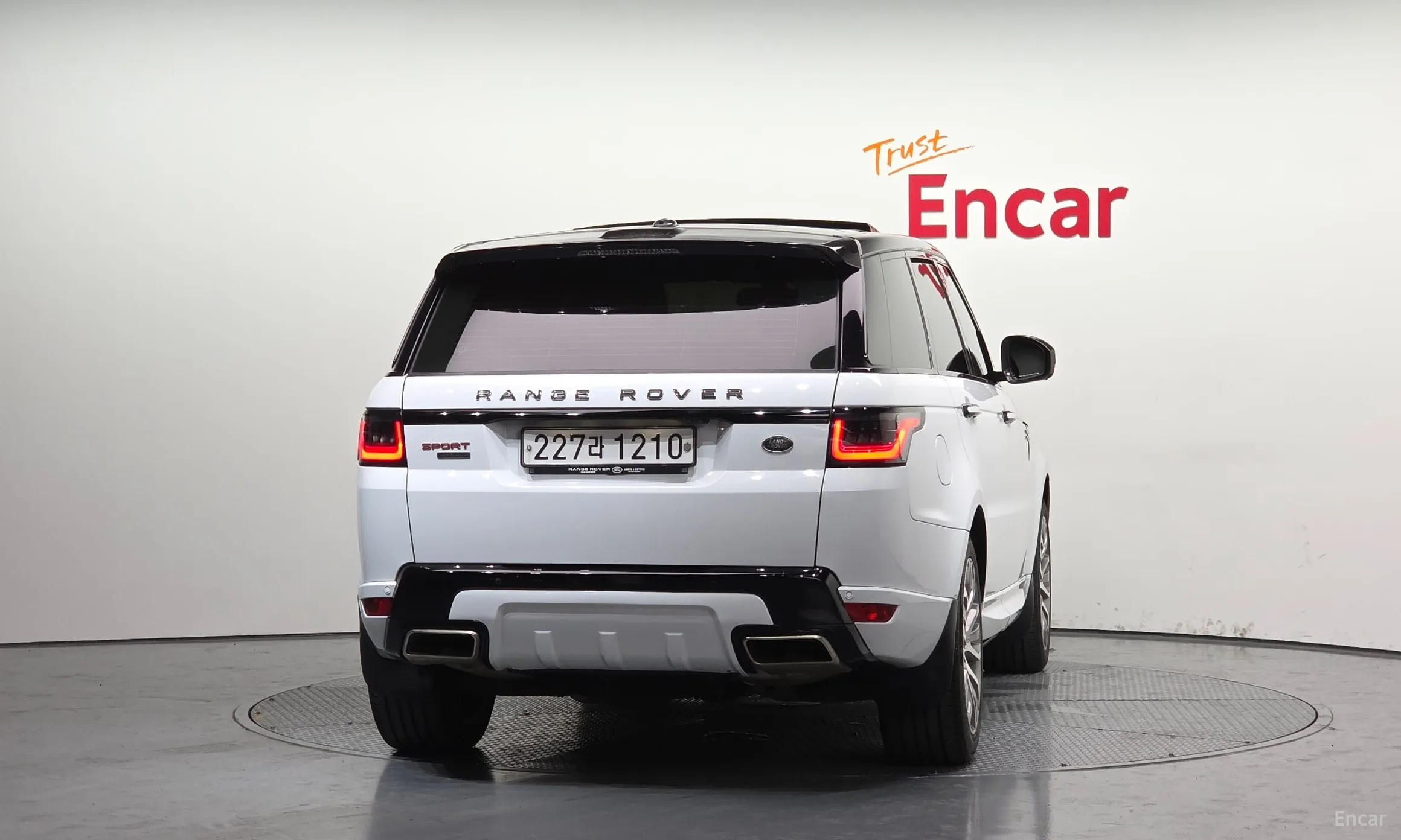 Land Rover Range Rover Sport 2nd Generation