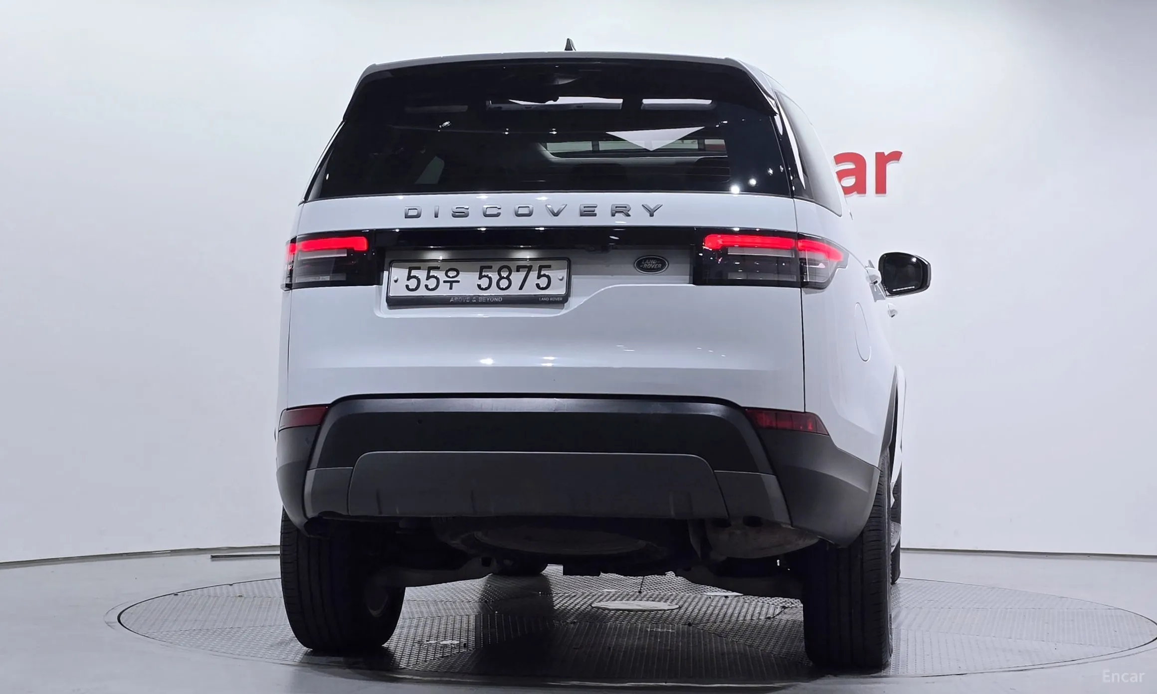 Land Rover Discovery 5 превью 3