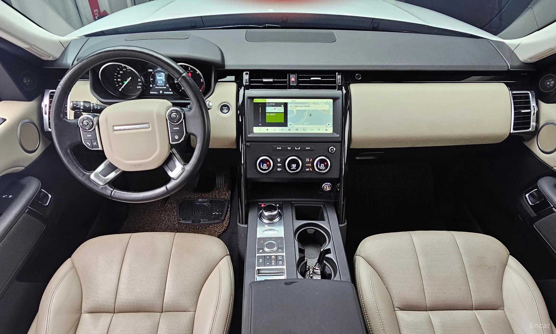 Land Rover Discovery 5 превью 4