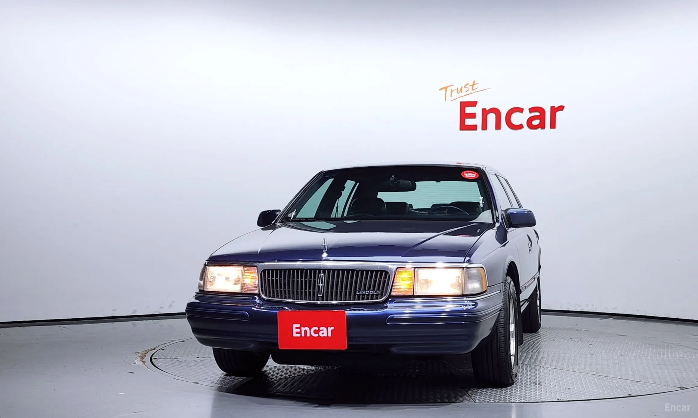 Lincoln Continental превью 3