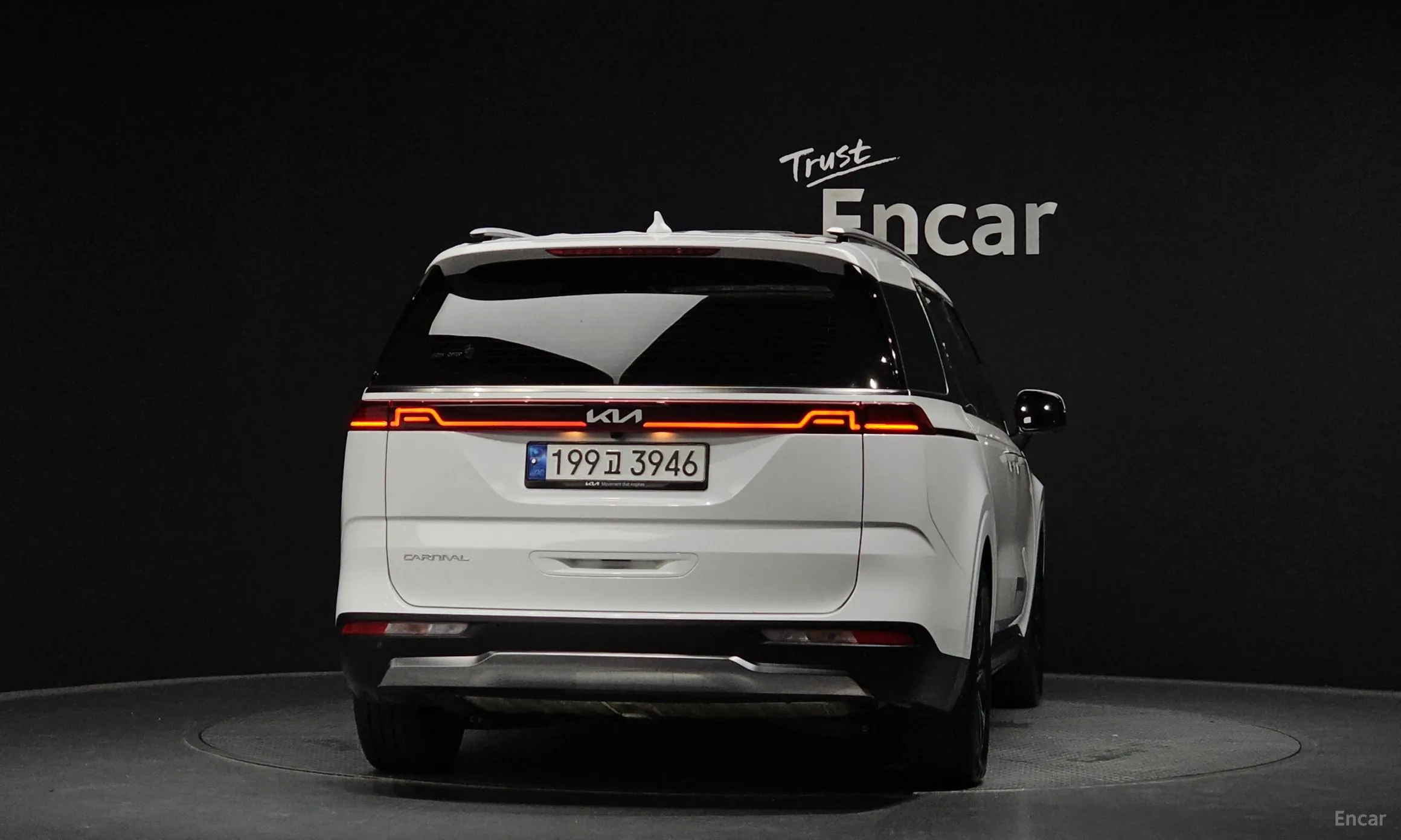 Kia Carnival Gen 4 превью 3