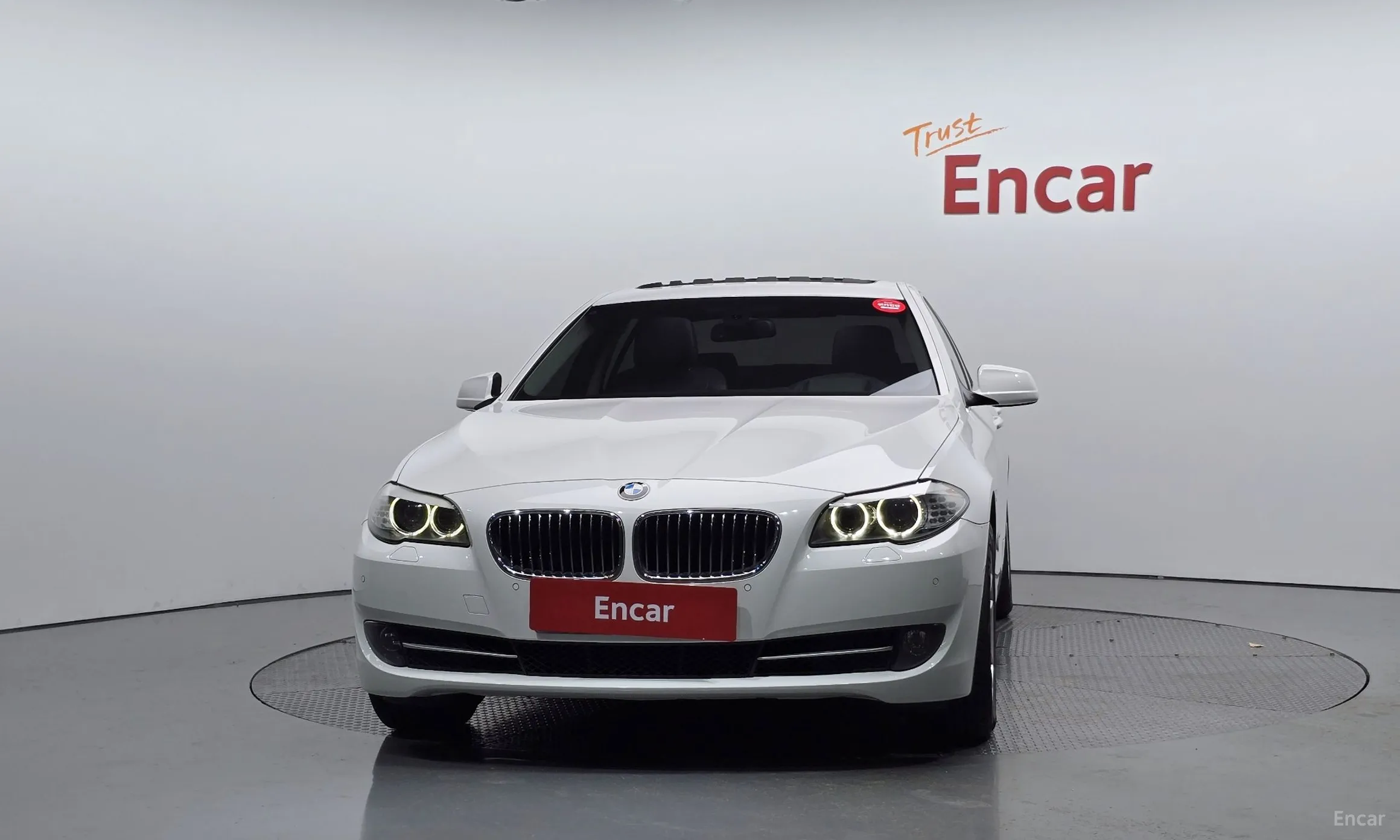 BMW 5 Series (F10) превью 2