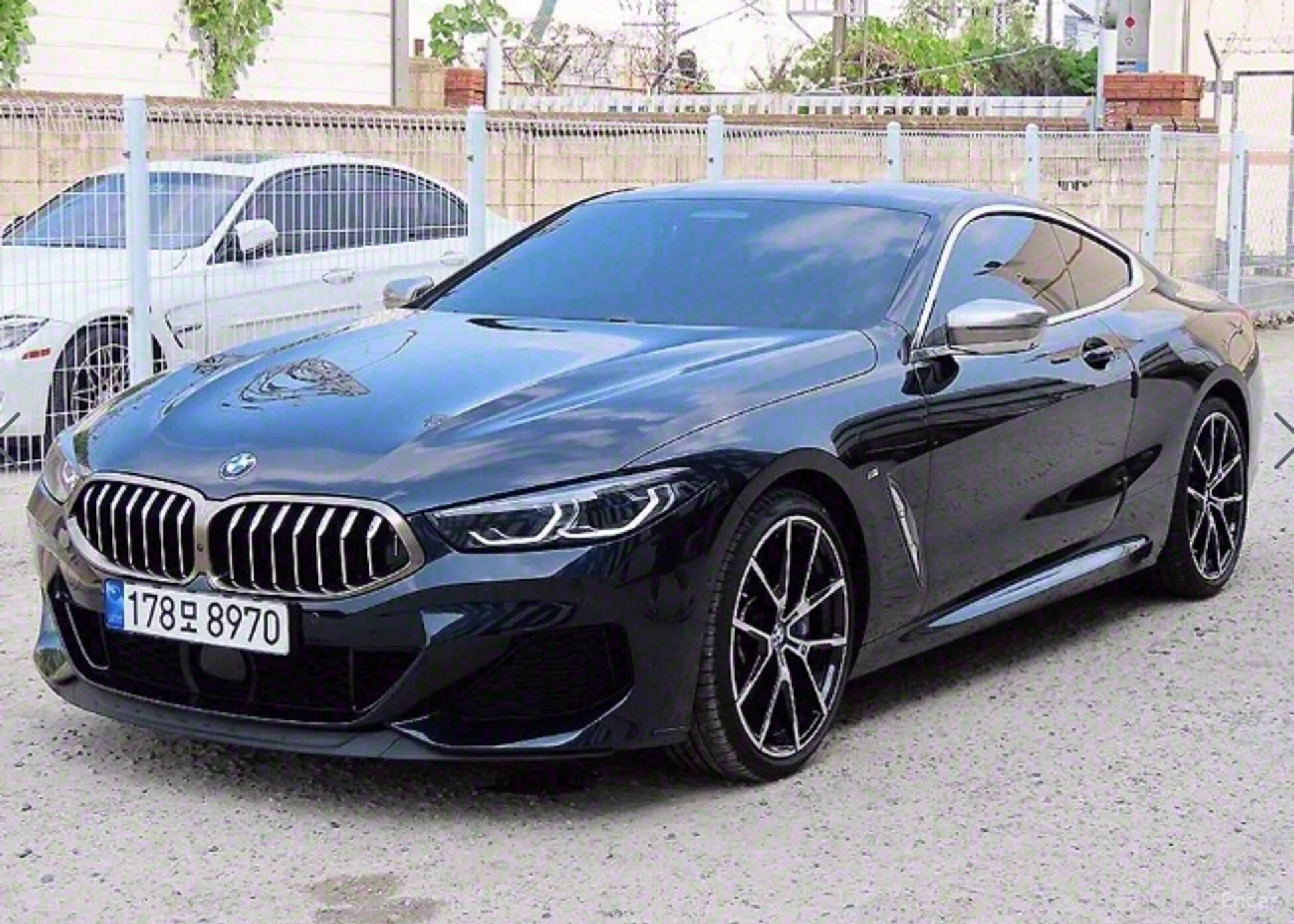 BMW 8-series (G15)