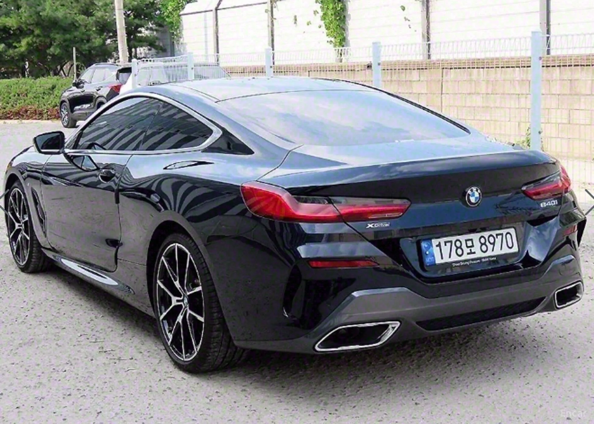 BMW 8-series (G15) превью 3