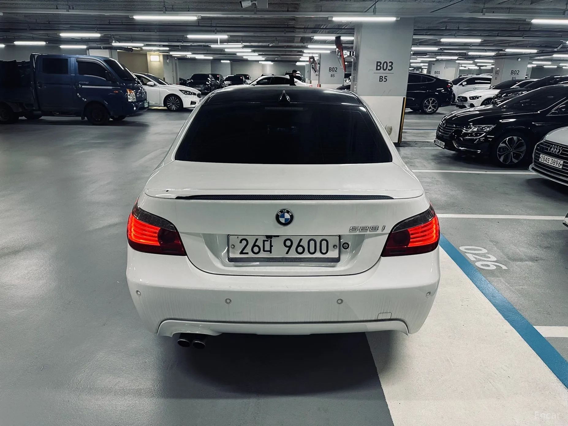 BMW 5 Series (E60) превью 3