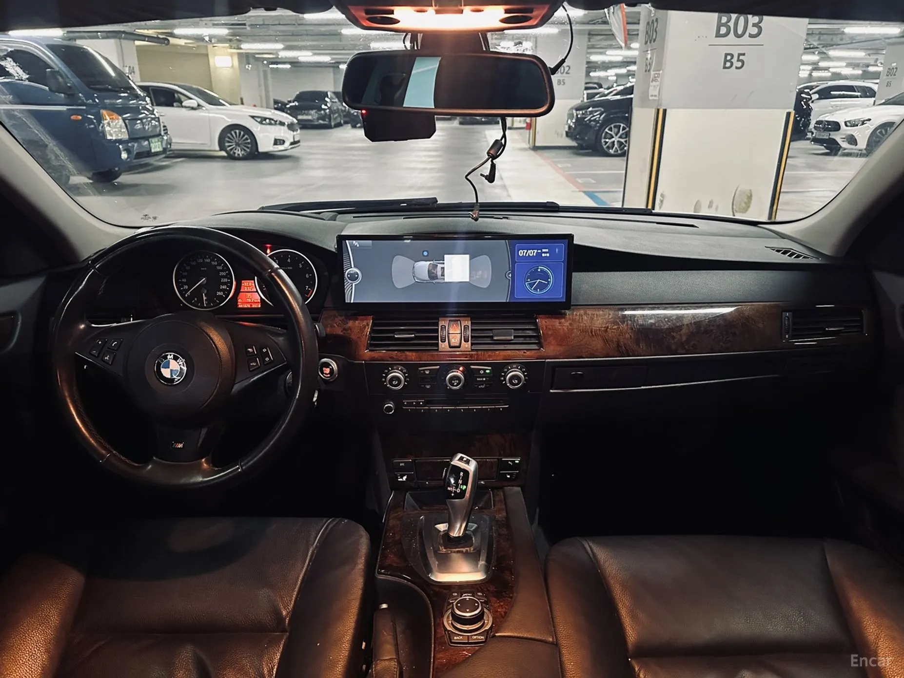 BMW 5 Series (E60) превью 4