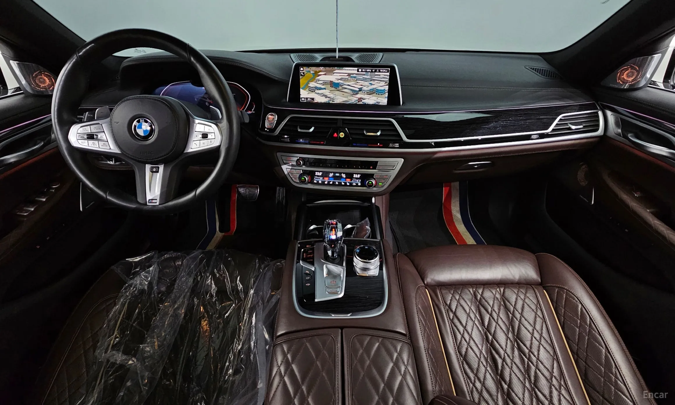 BMW 7 Series (G11) превью 4