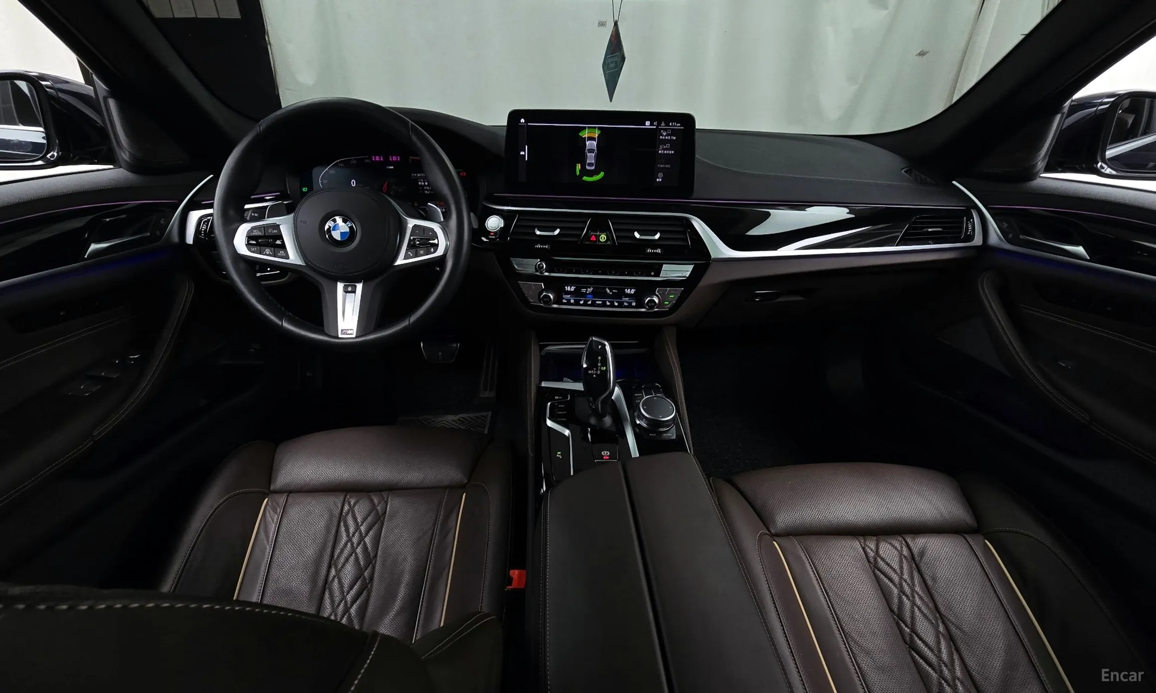 BMW 5 Series (G30) превью 4