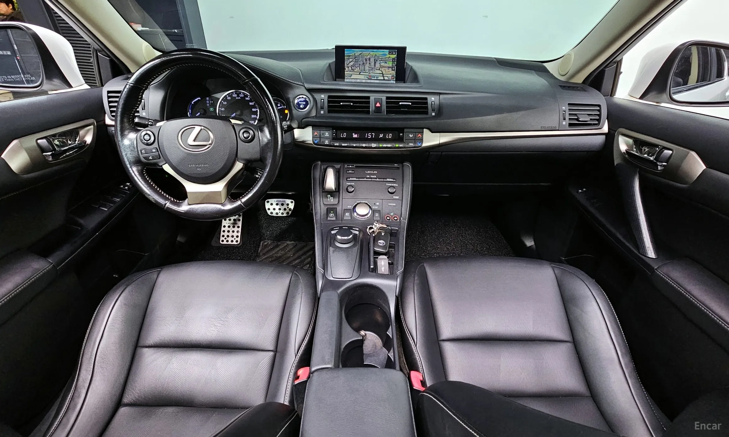 Lexus CT200h превью 7