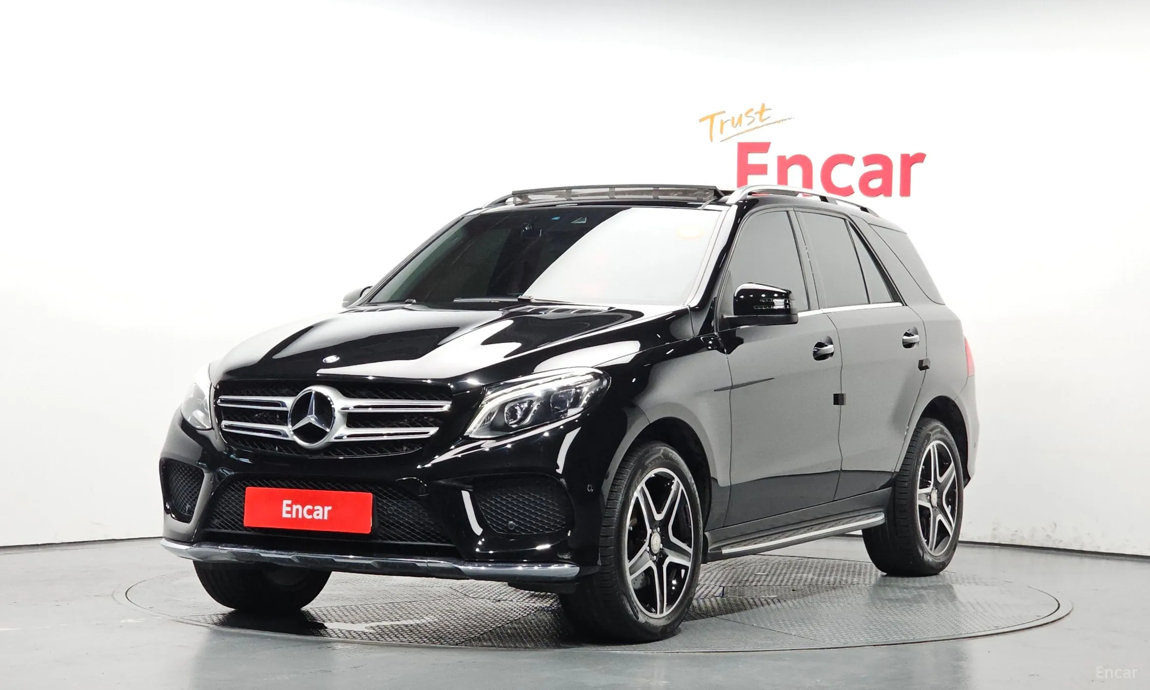 Mercedes Benz GLE-Class W166