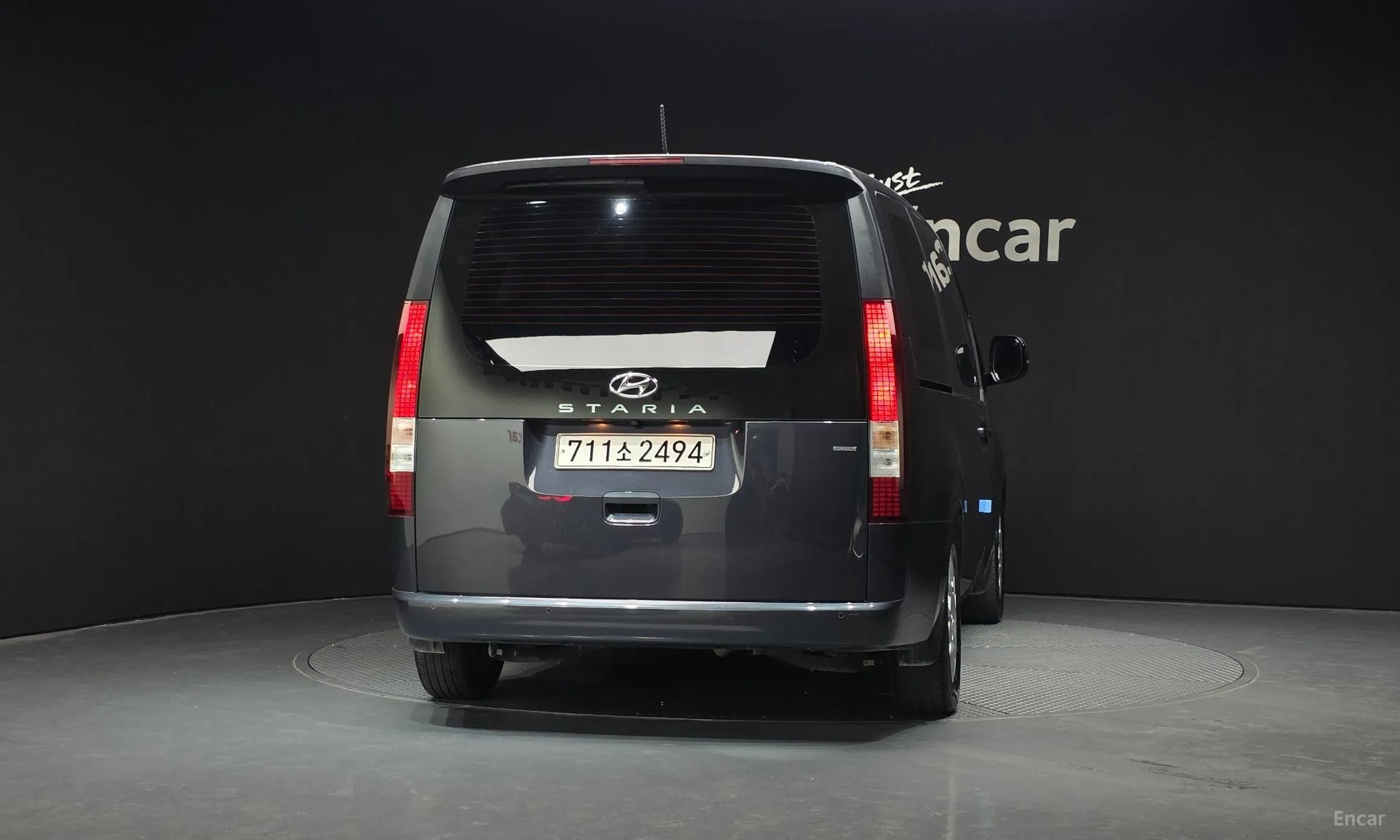 Hyundai Staria превью 3