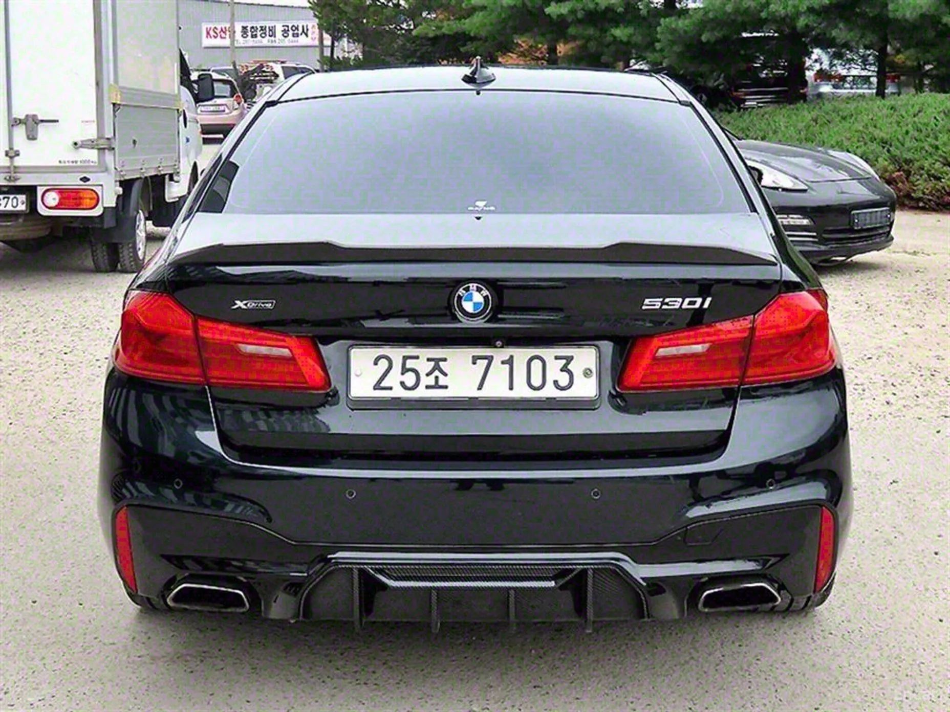 BMW 5 Series (G30) превью 3