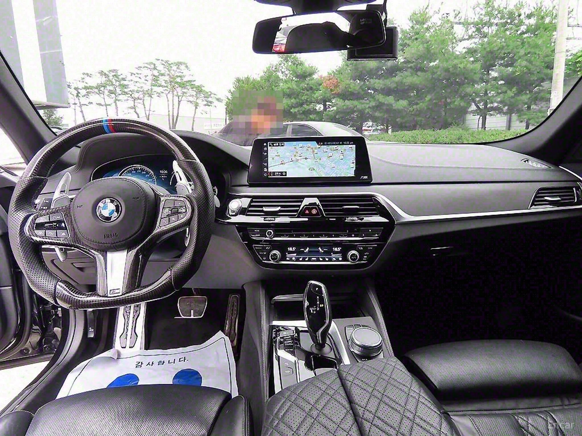 BMW 5 Series (G30) превью 4