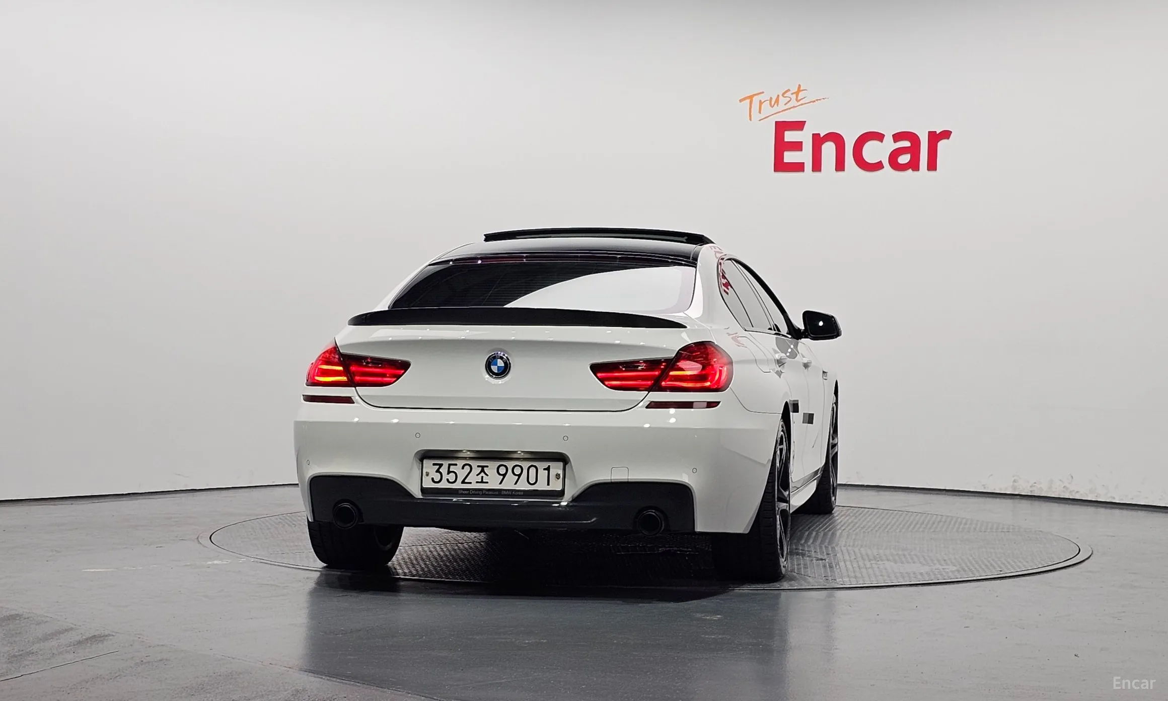 BMW 6 Series (F12) превью 3