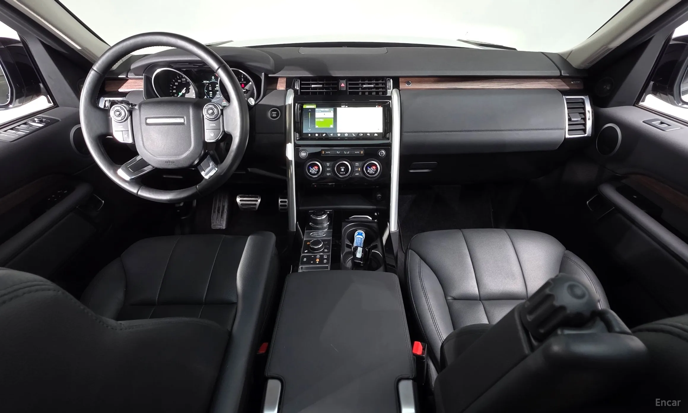 Land Rover Discovery 5 превью 4