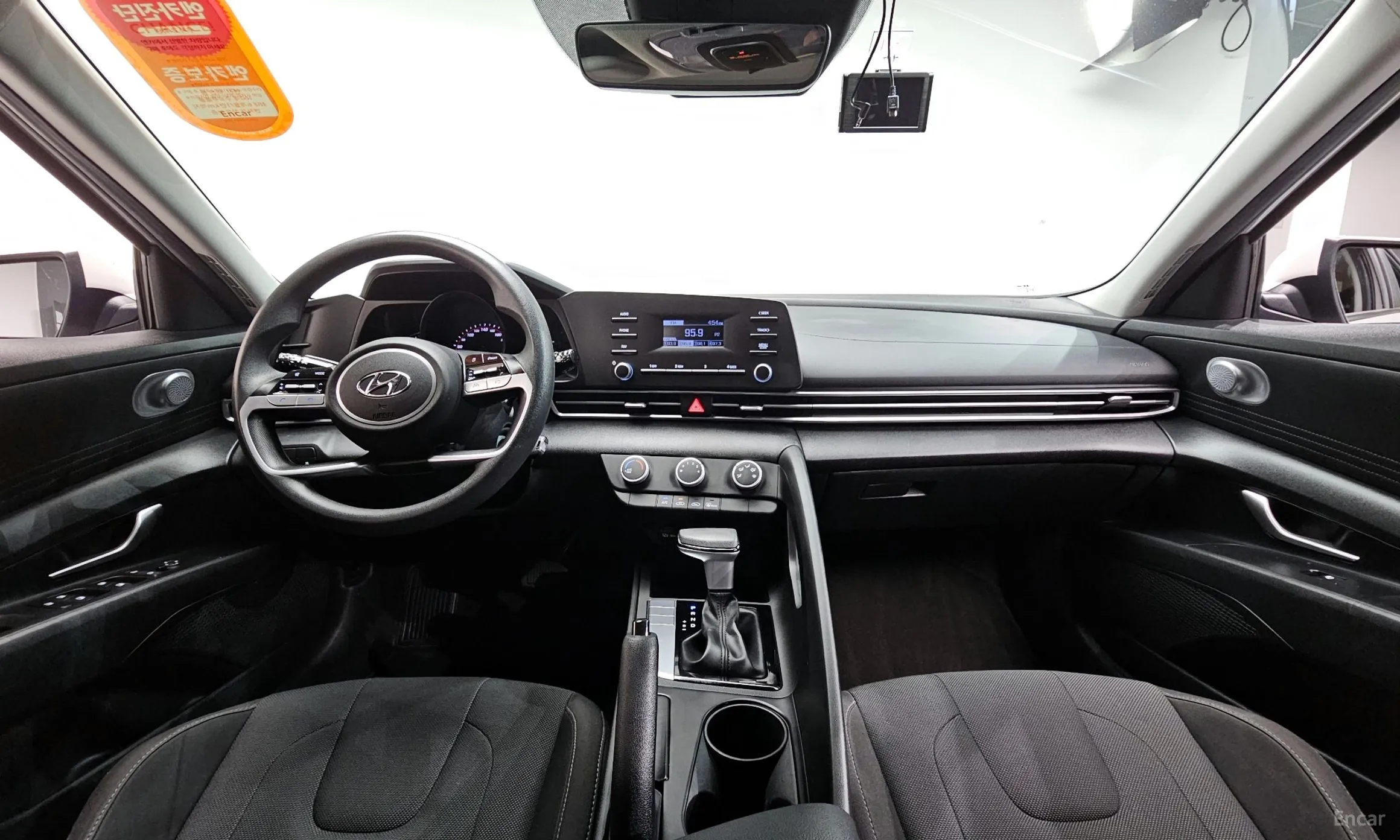 Hyundai Avante (CN7) превью 4