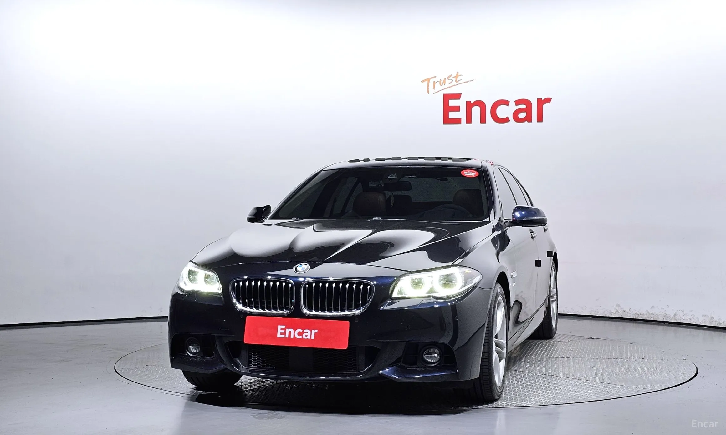 BMW 5 Series (F10) превью 2
