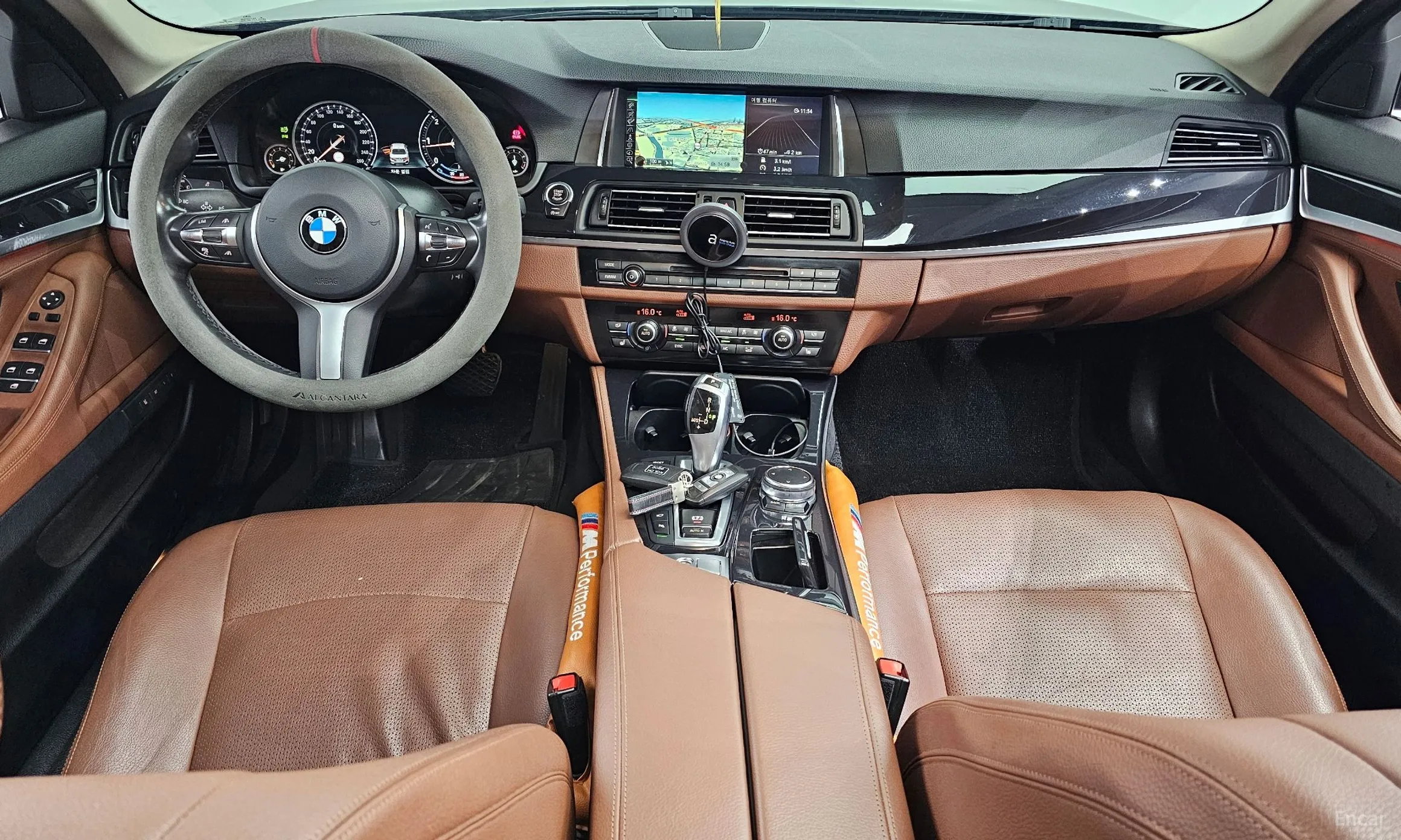 BMW 5 Series (F10) превью 4