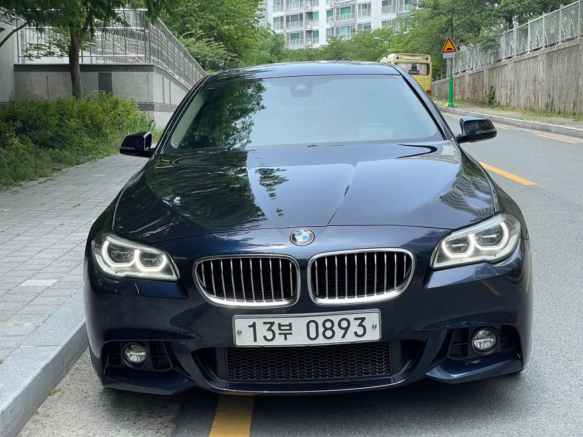 BMW 5 Series (F10) превью 2
