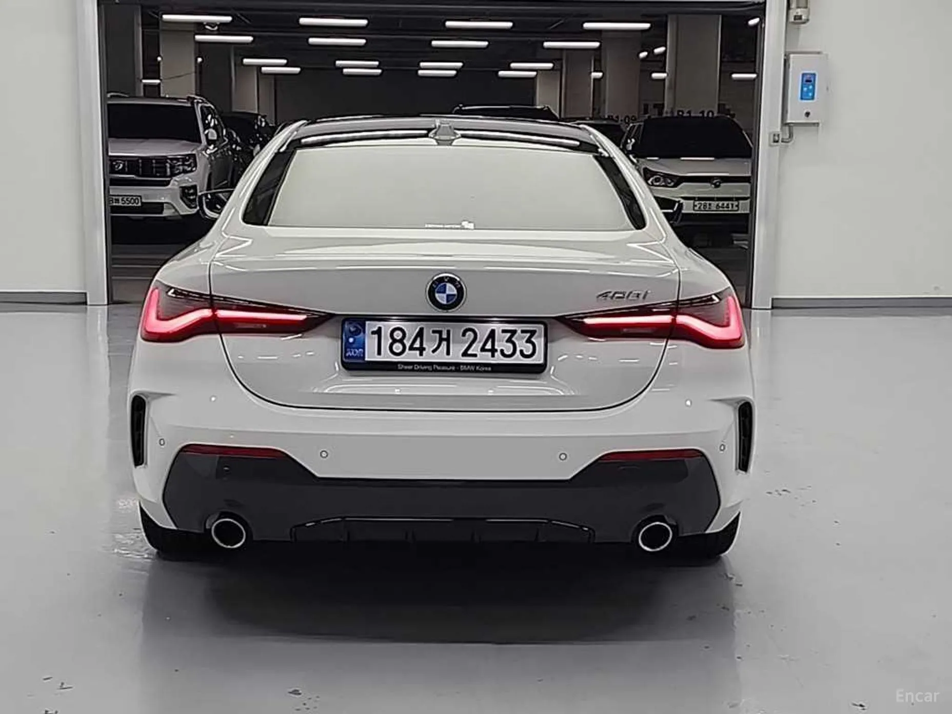 BMW Series 4 (G22) превью 2