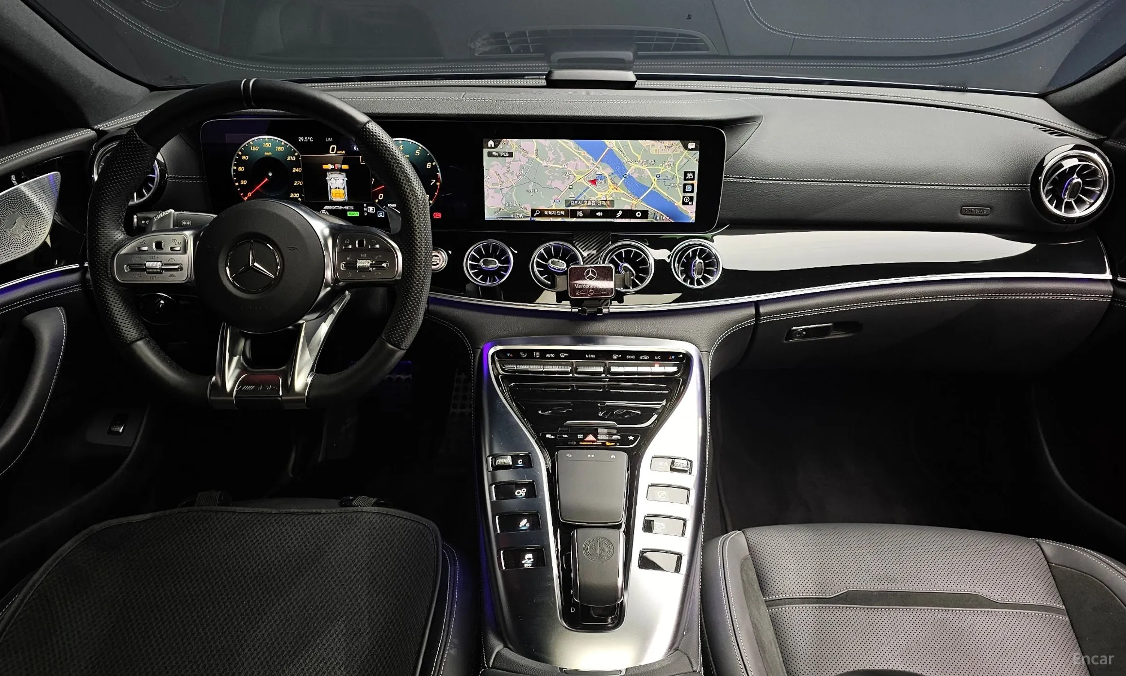 Mercedes Benz AMG GT превью 4