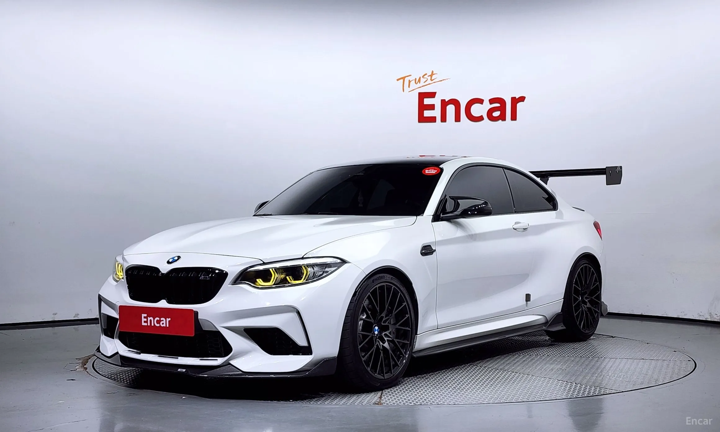 M2 (F87)