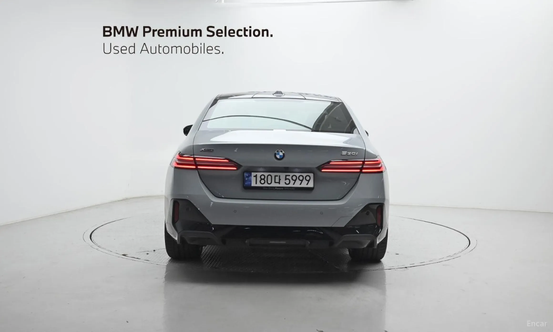 BMW 5 Series (G60) превью 3