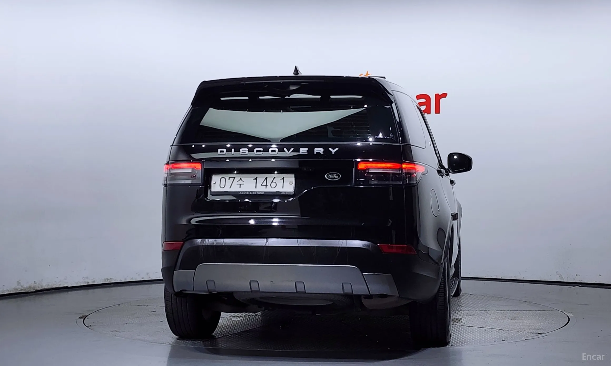 Land Rover Discovery 5 превью 3
