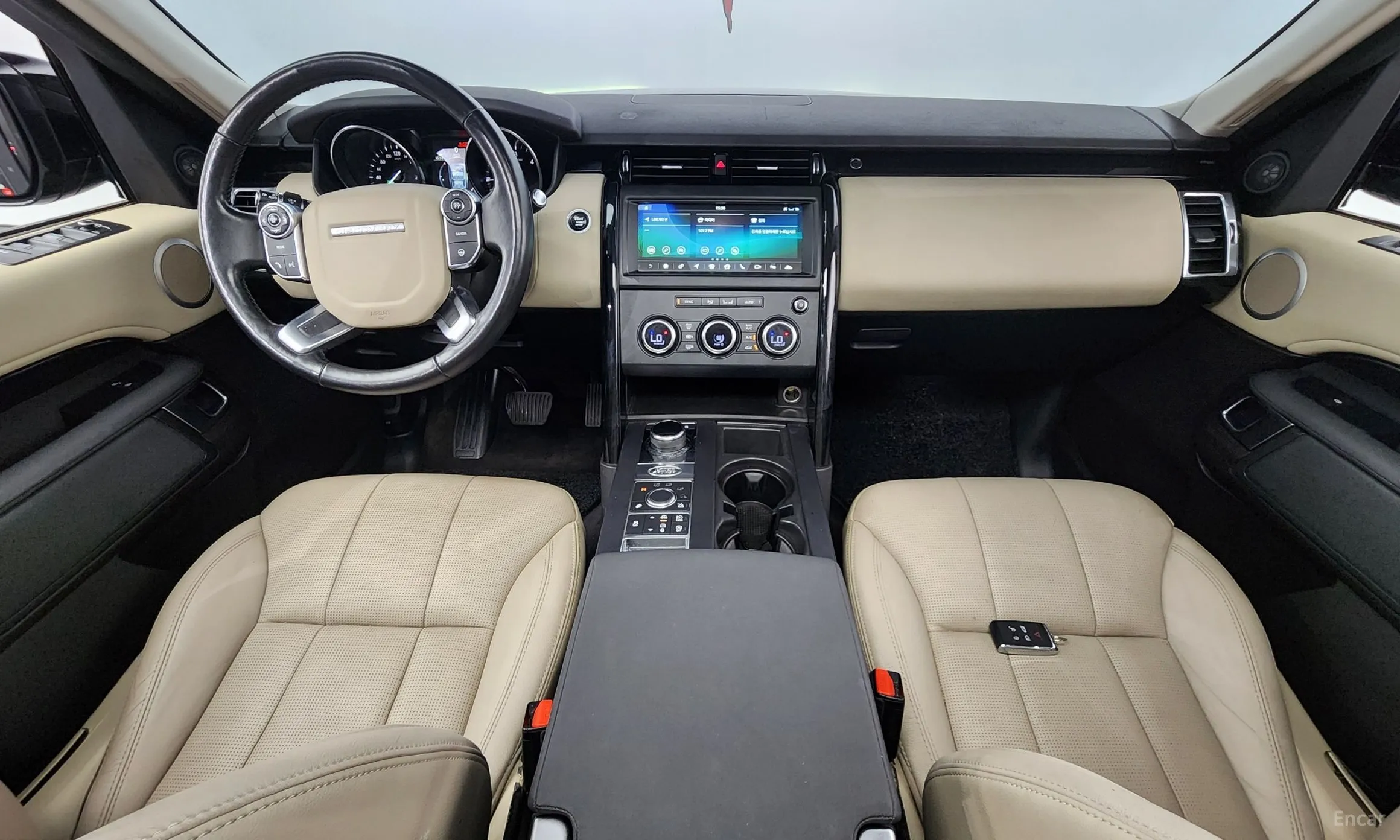 Land Rover Discovery 5 превью 4