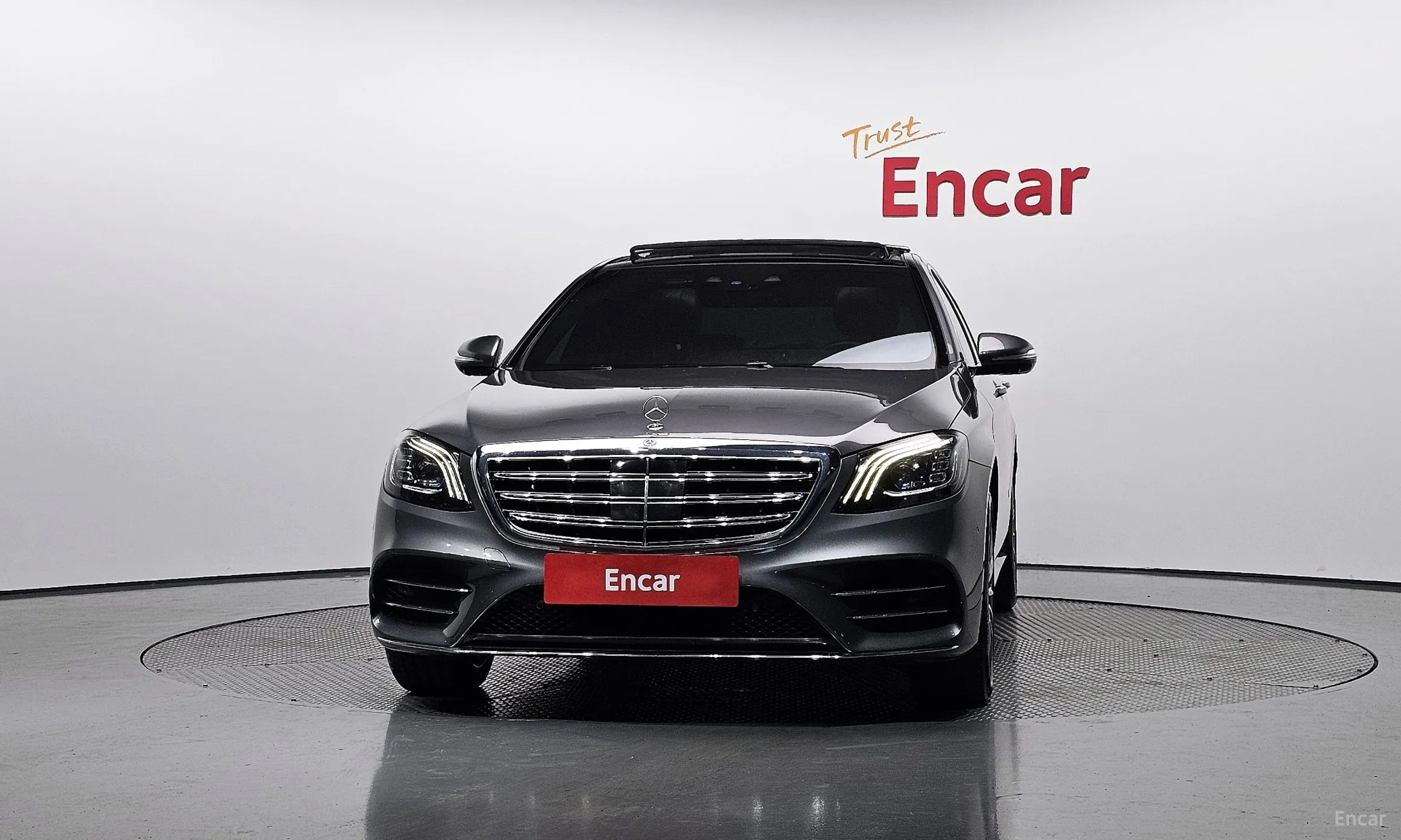 Mercedes Benz S-Class W222