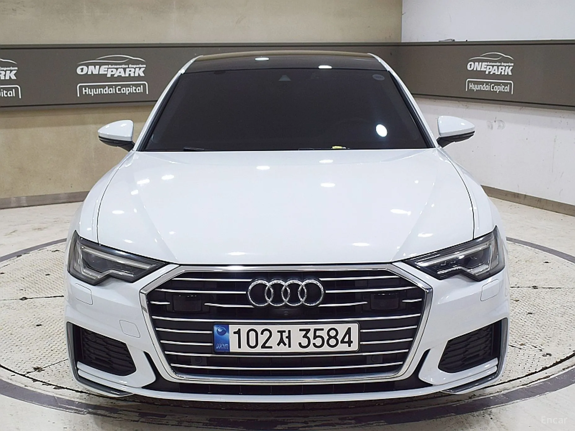 Audi A6 (C8) превью 2
