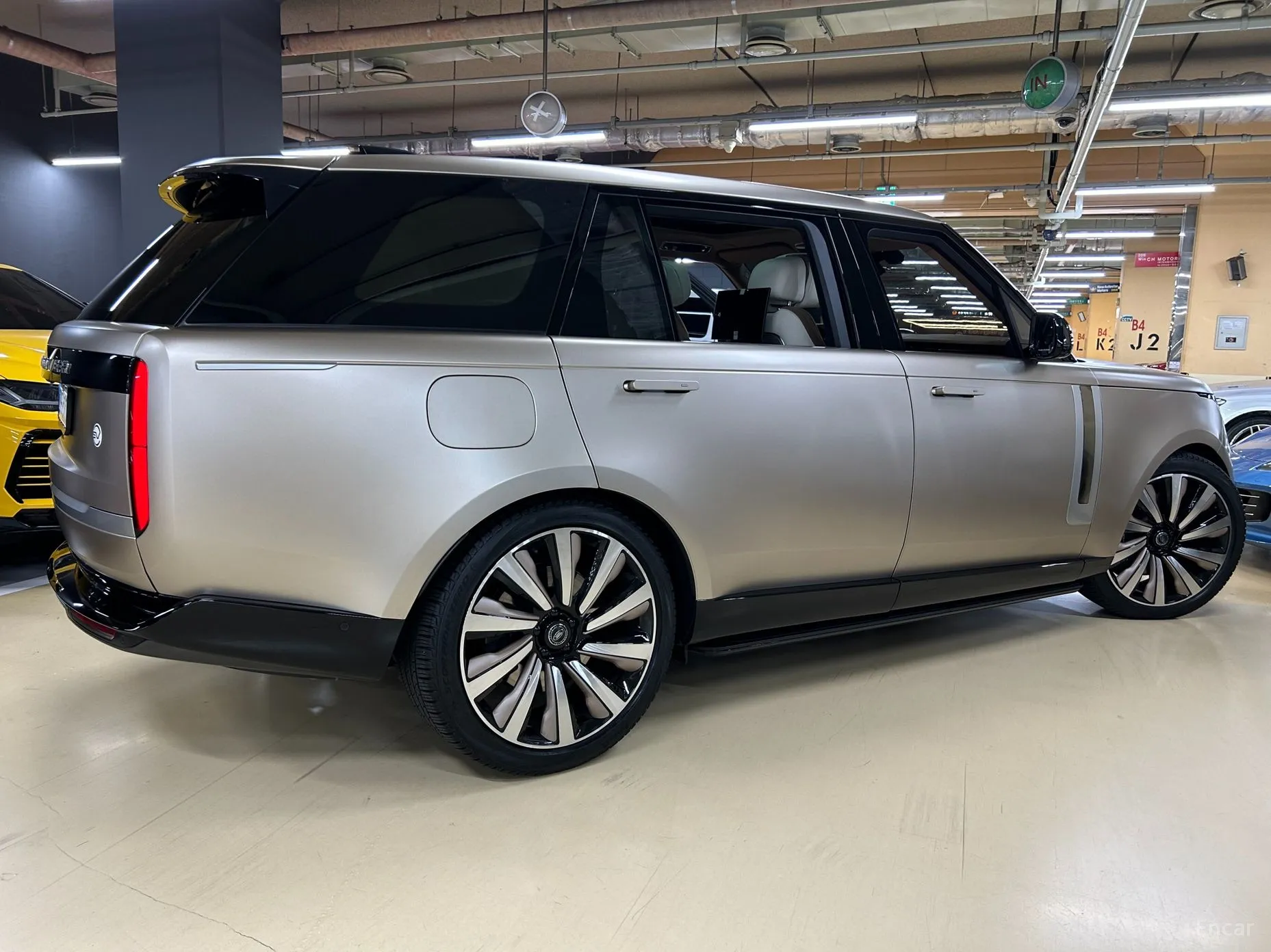 Land Rover Range Rover 5th Generation превью 4