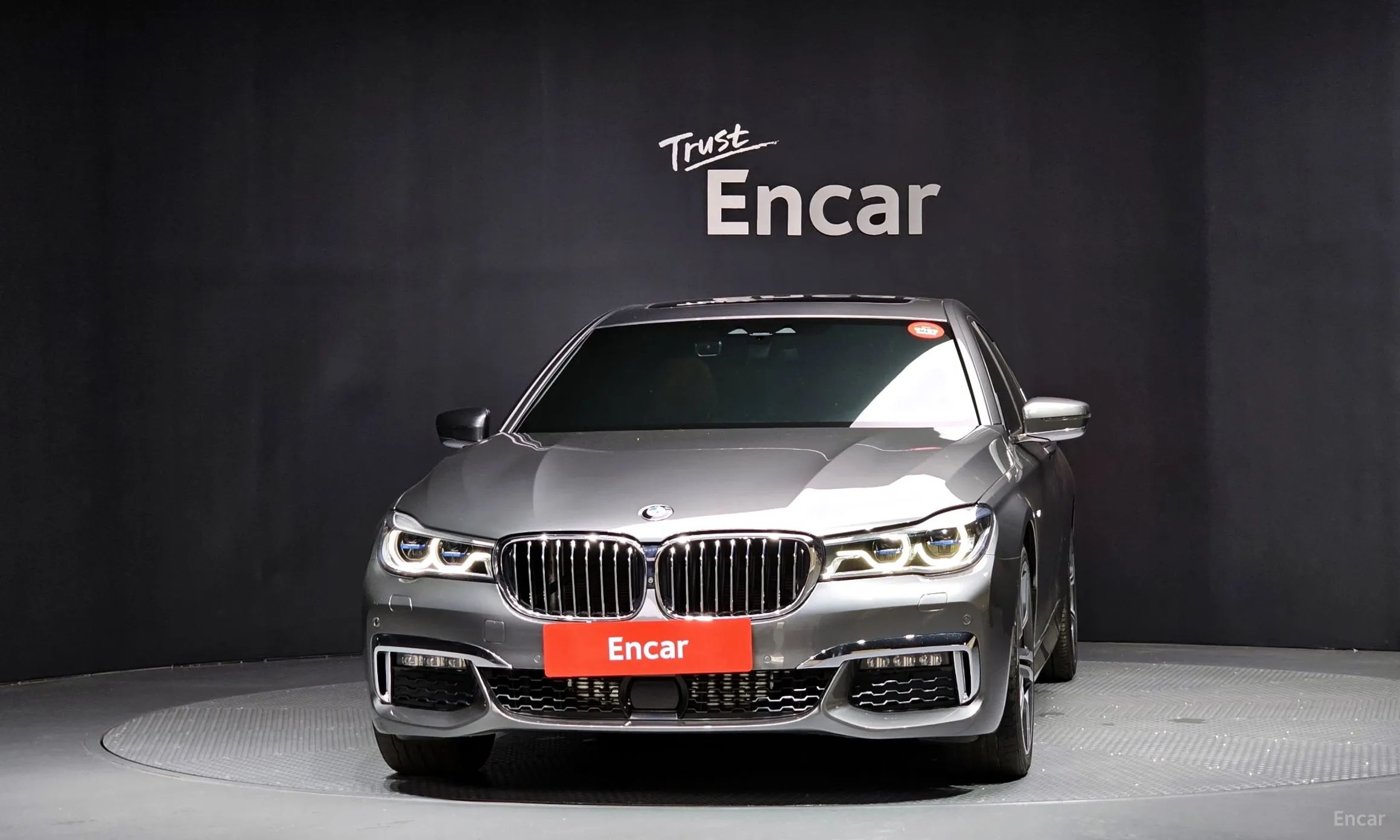 BMW 7 Series (G11) превью 2